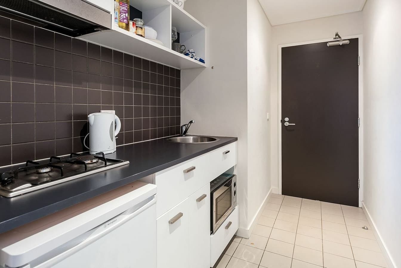 613/127 Leicester St, Carlton - Thumbnail 2