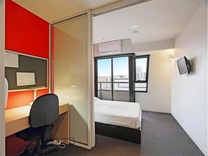 1211/131 Pelham St, Carlton - Thumbnail 2