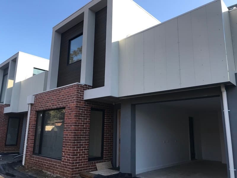 2/90 Farnham St, Flemington - Image 1