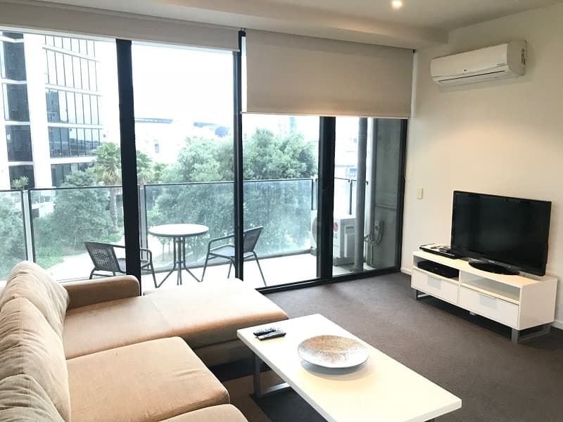607/15 Caravel Ln, Docklands - Thumbnail 3