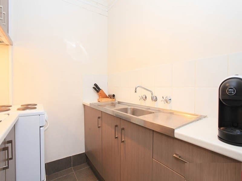 5/1 Hatfield Ct, West Footscray - Thumbnail 3