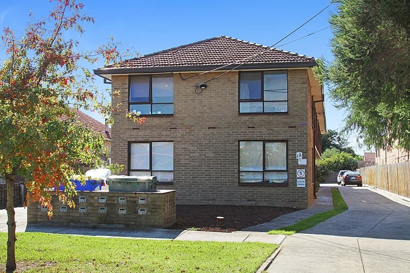10/12 Carmichael St, Footscray - Image 1