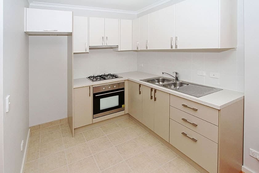 10/12 Carmichael St, Footscray - Thumbnail 2