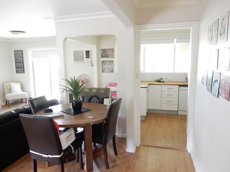 1 Alma St, Craigieburn - Thumbnail 3