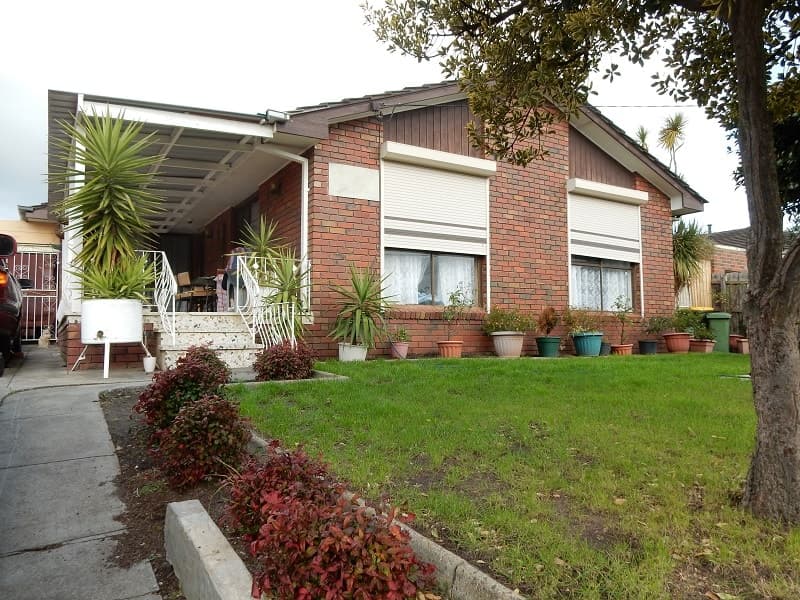 4 Dunbar Court, Lalor - Image 1