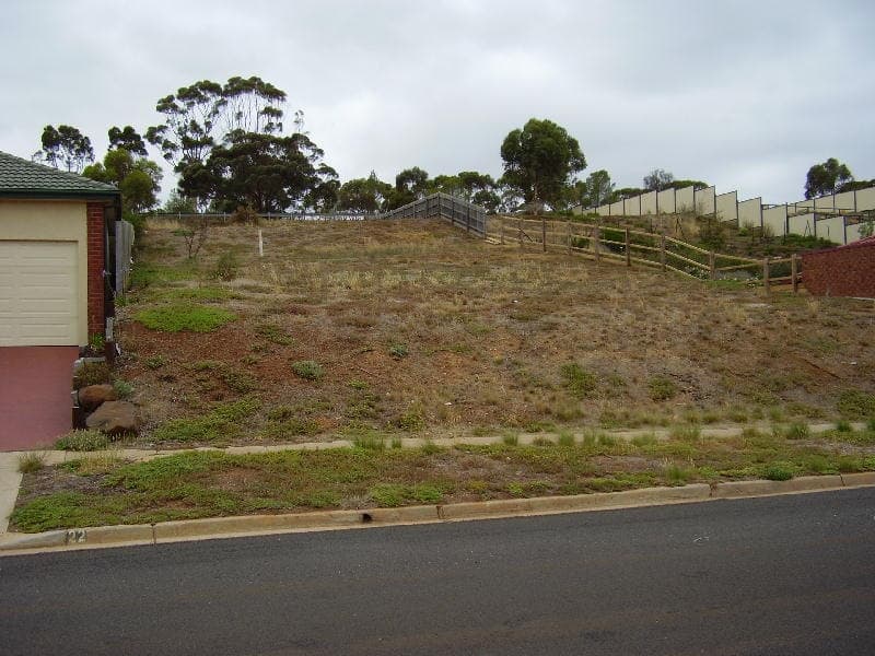 20 Rosehill Drive, Bacchus Marsh - Thumbnail 2
