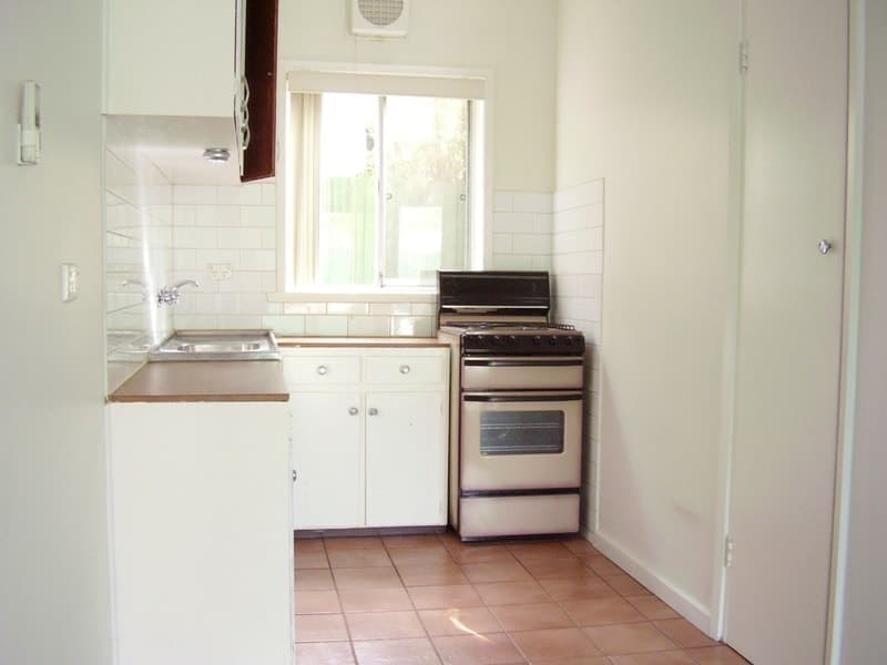 3/68 Kernot Street, Spotswood - Image 1