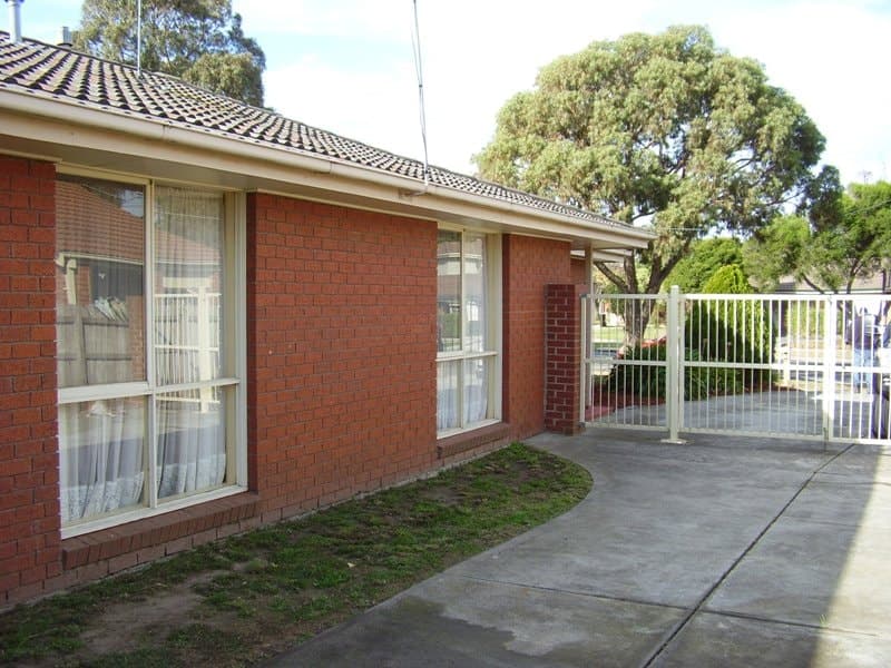 15 Cimberwood Drive, Craigiburn - Image 1