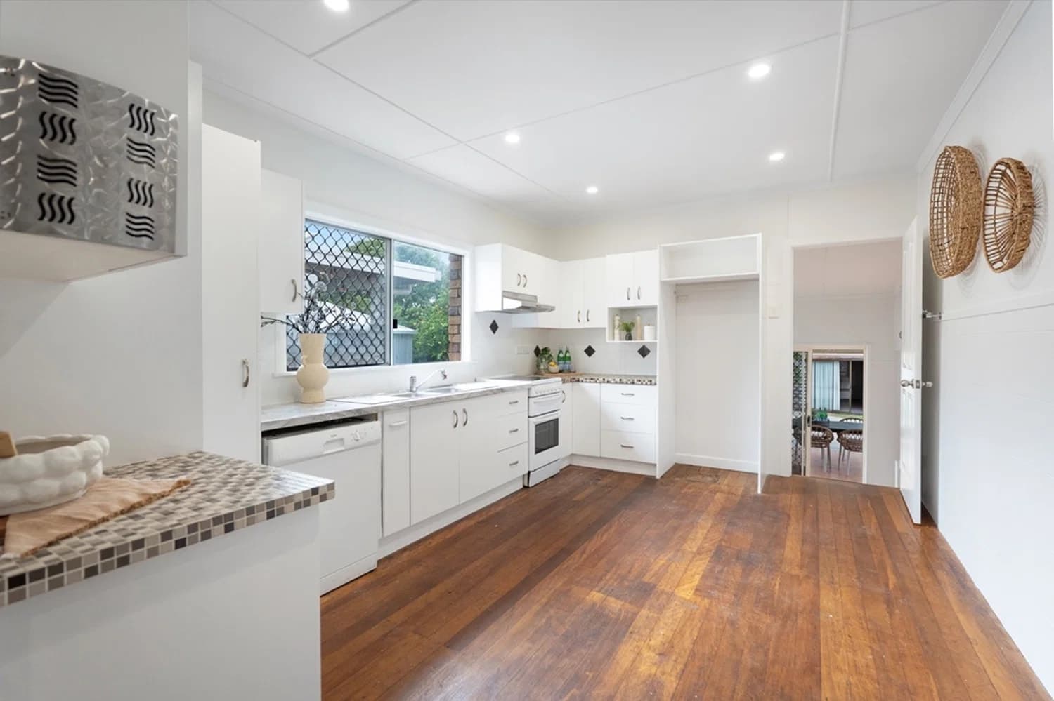 Savannah Street, Redcliffe, Redcliffe - Thumbnail 6