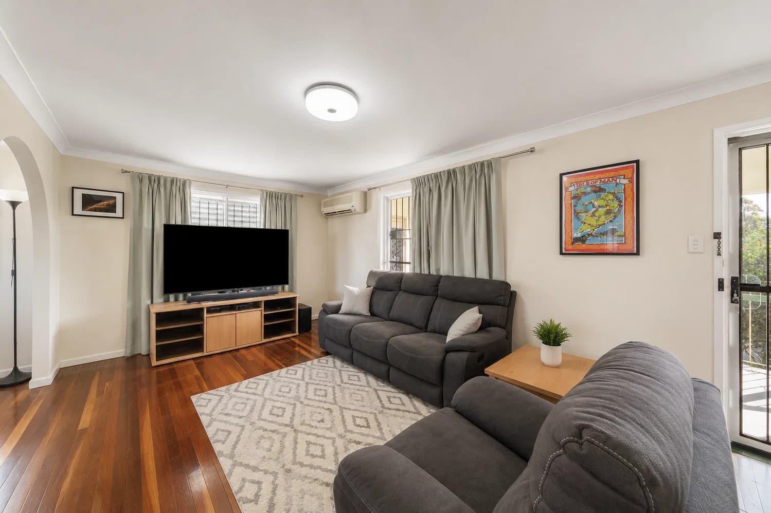 8 Meelagh Street, Bracken Ridge, QLD, 4017, Bracken Ridge - Thumbnail 2
