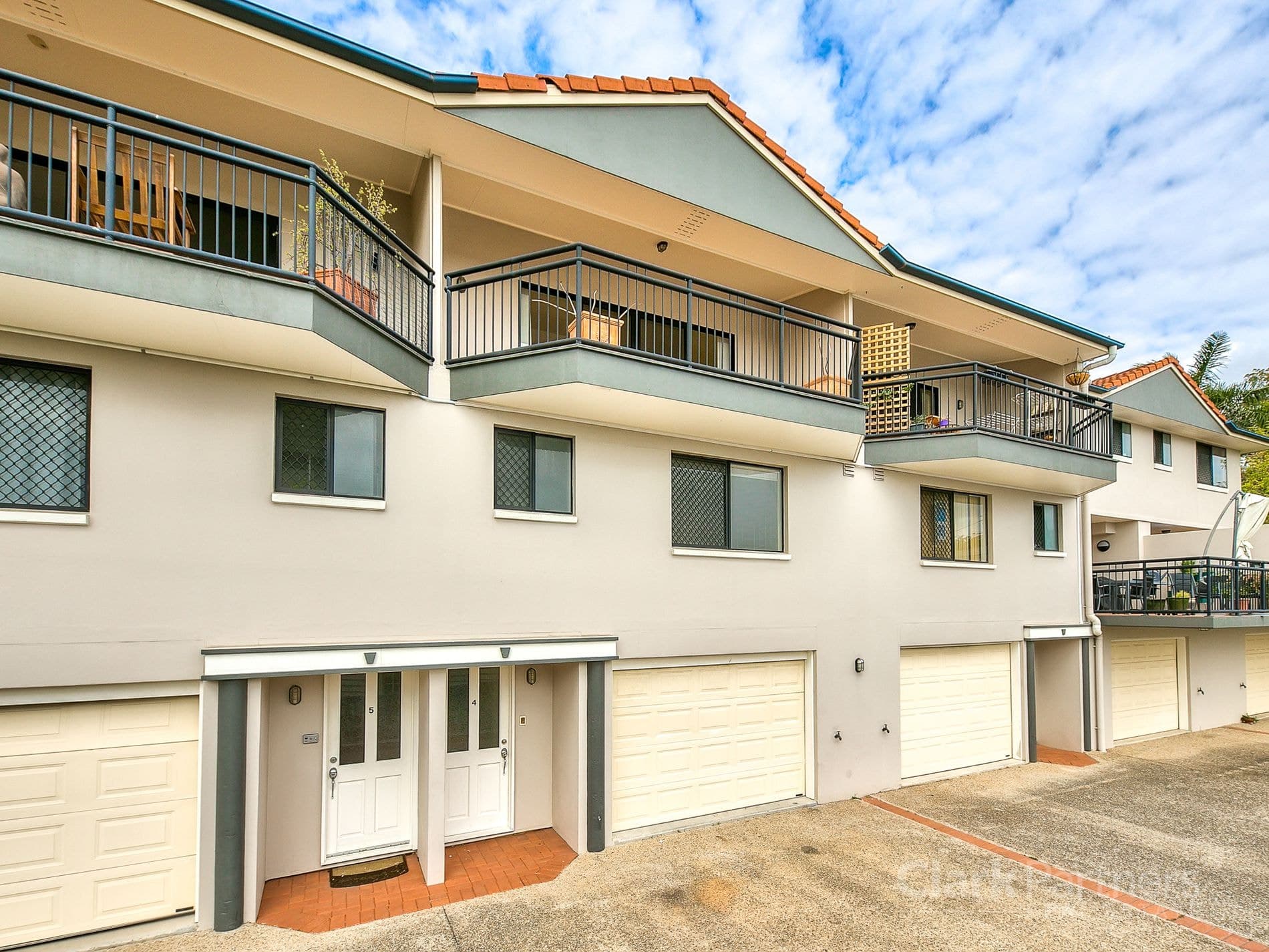 4 / 27 Flower Street, Windsor, QLD, Windsor - Image 1