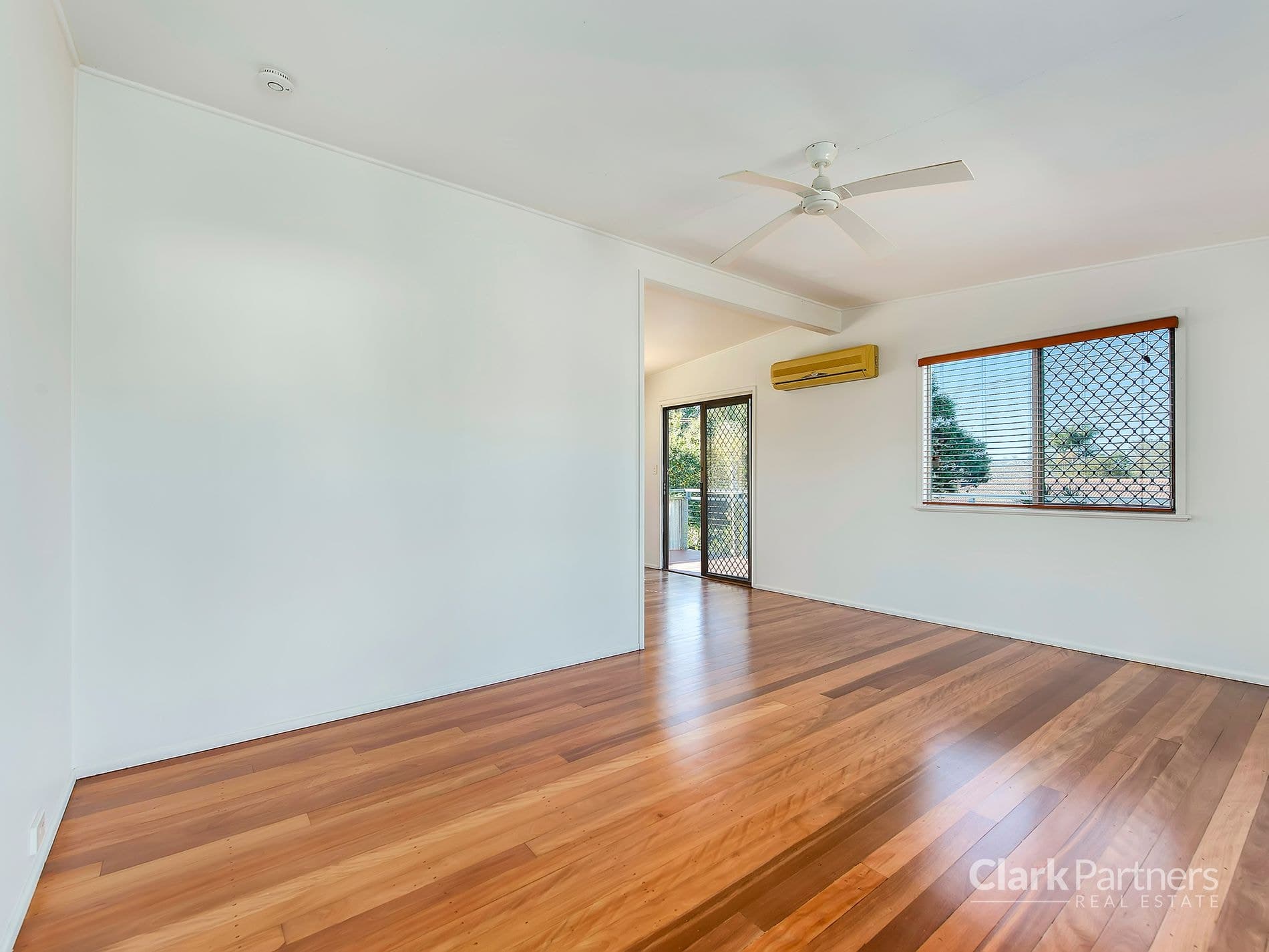24 Bray Road, Lawnton, QLD, Lawnton - Thumbnail 2