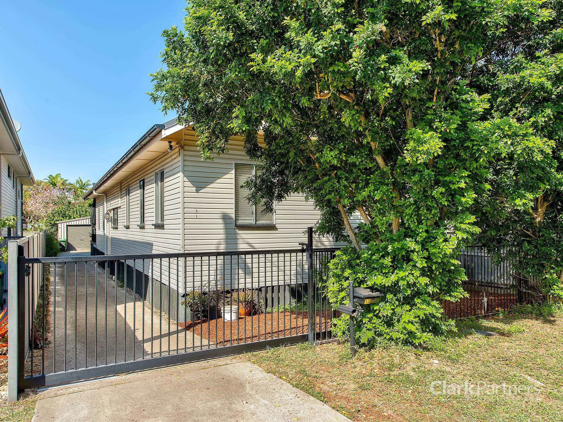 13 Ella Street, Redcliffe, QLD, Redcliffe - Thumbnail 2