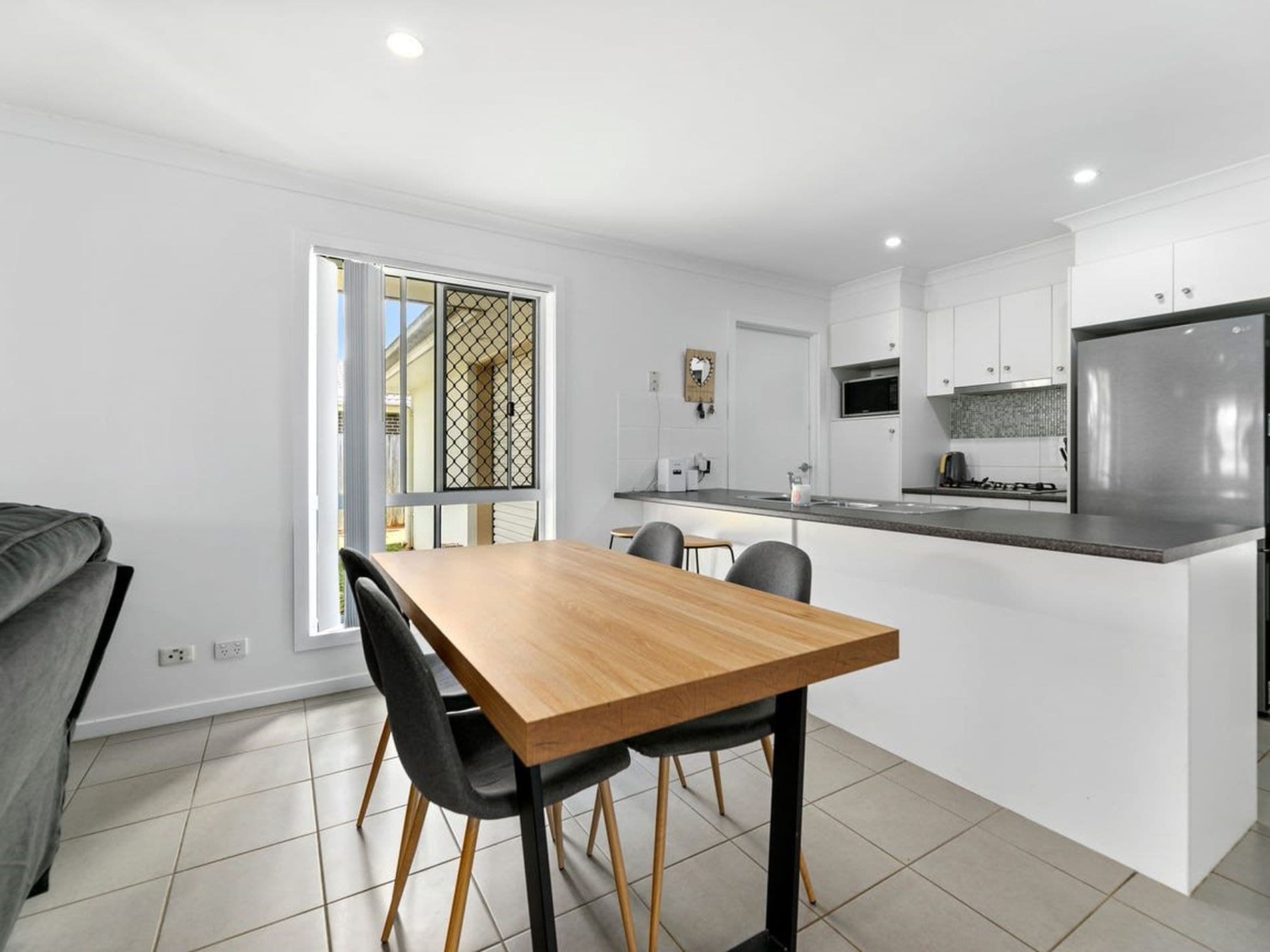 4 Anissa Court, Bellmere, QLD, Bellmere - Thumbnail 2