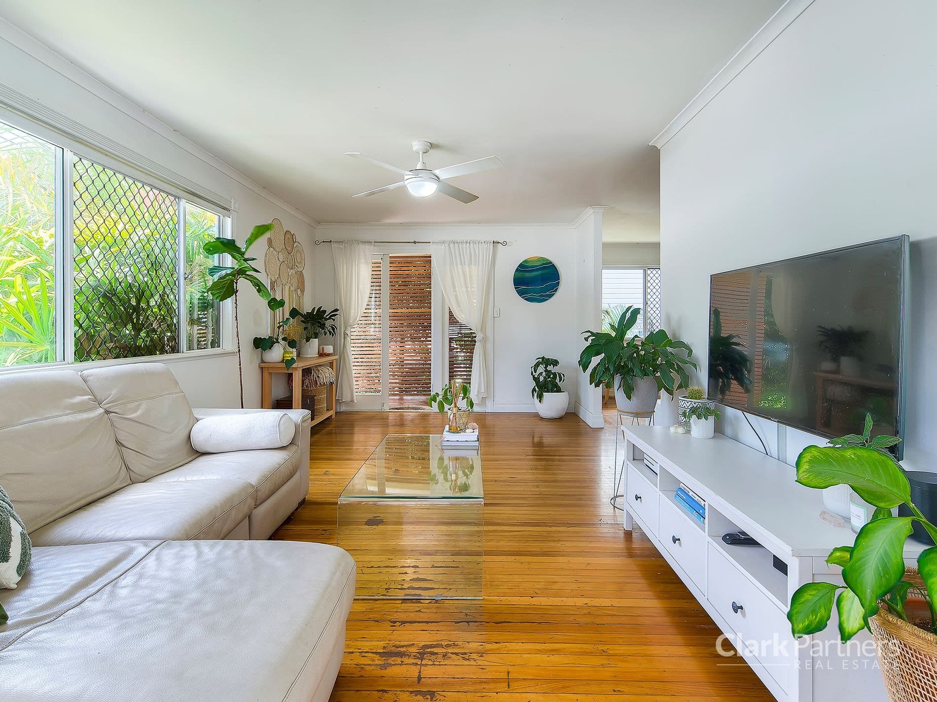 29 Stirling Street, Strathpine, QLD, Strathpine - Thumbnail 3