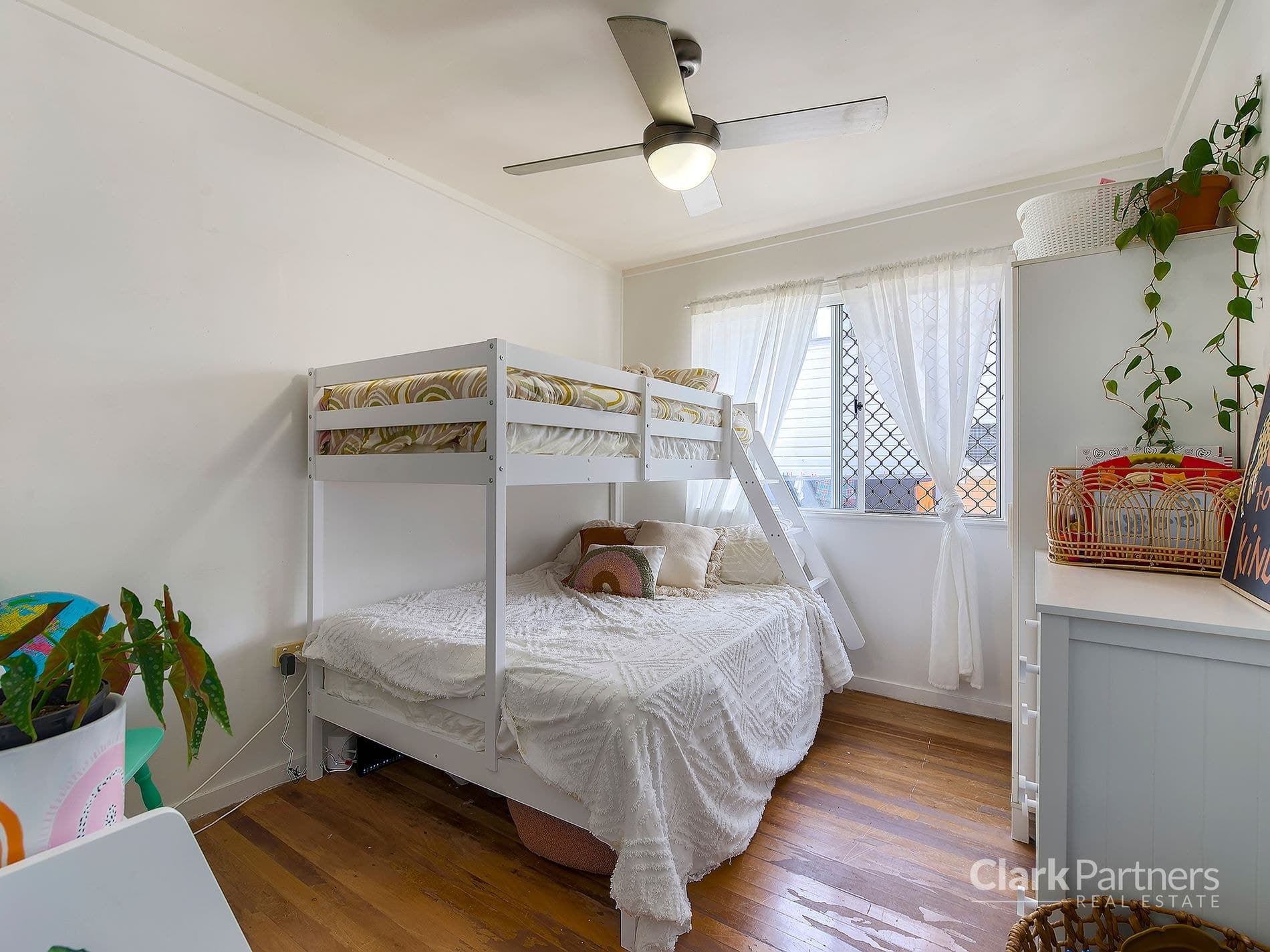29 Stirling Street, Strathpine, QLD, Strathpine - Thumbnail 8