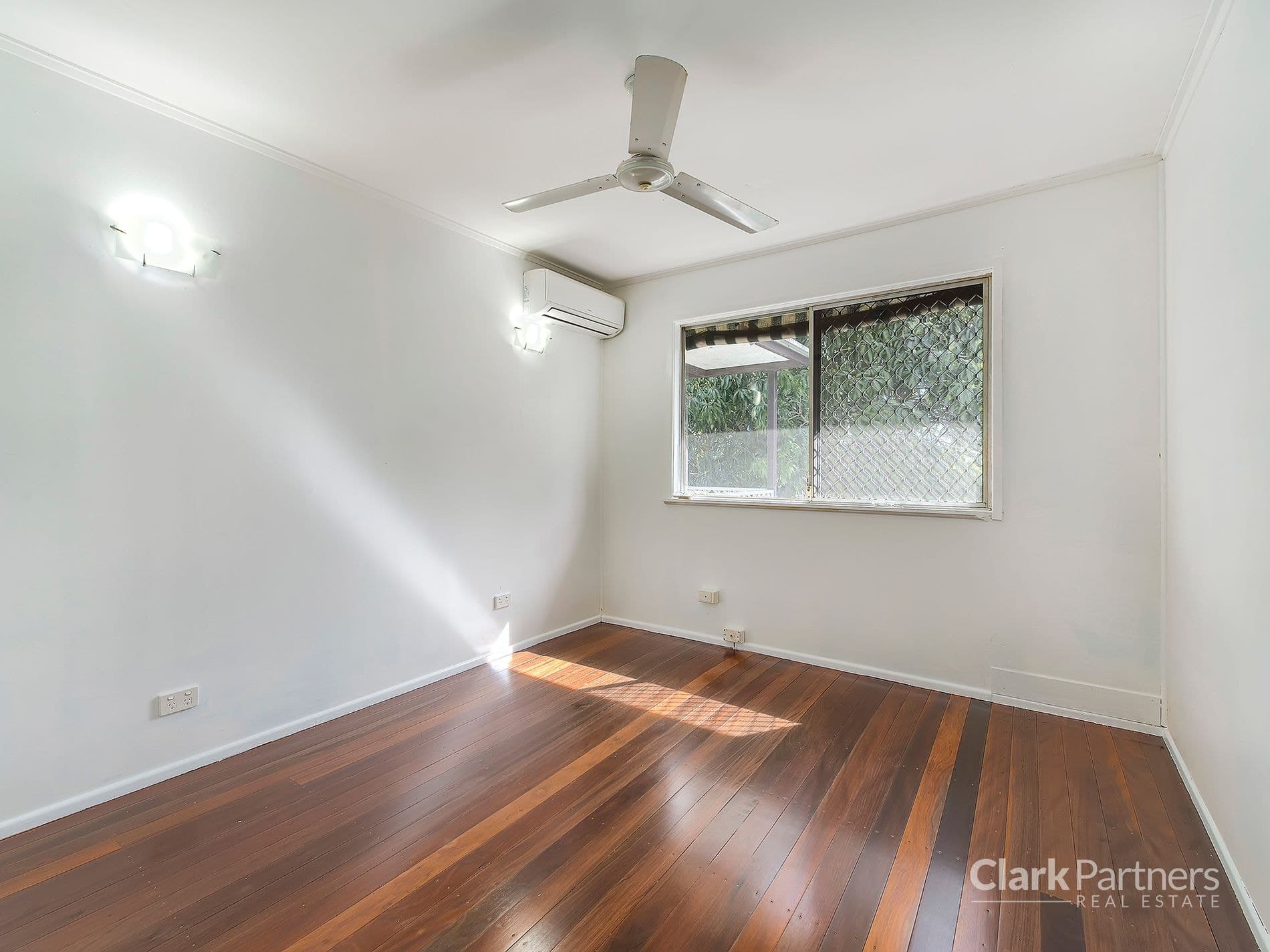 6 Lang Street, Strathpine, QLD, Strathpine - Thumbnail 8