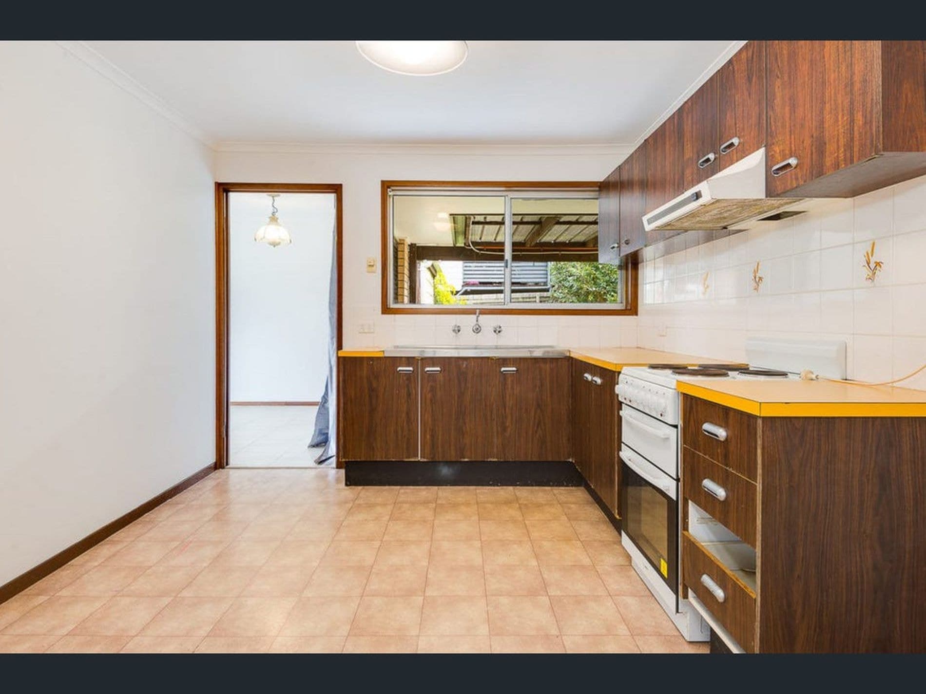 22 Rosewood Drive, Strathpine, QLD, Strathpine - Thumbnail 6