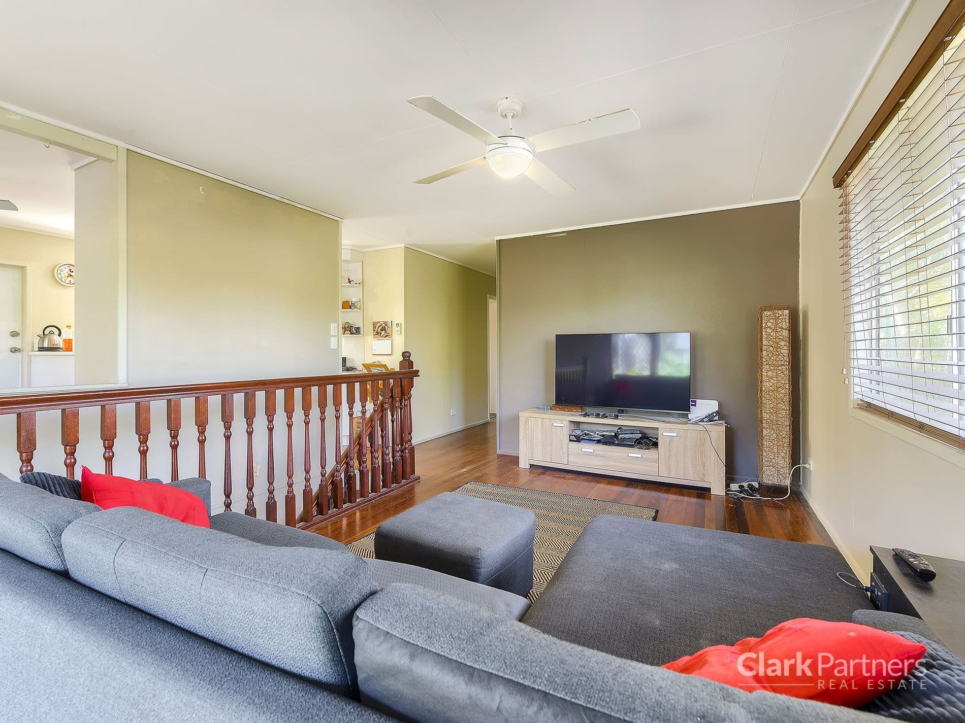 16 Valiant Crescent, Strathpine, QLD, Strathpine - Thumbnail 2