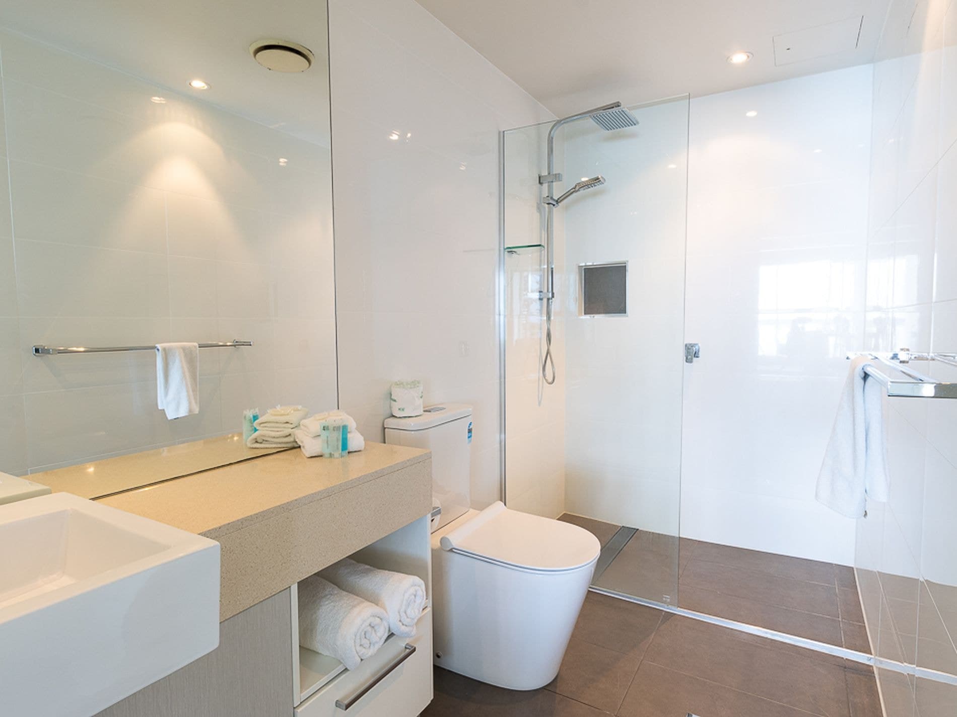 314 / 430 Marine Parade, Biggera Waters, QLD, Biggera Waters - Thumbnail 8