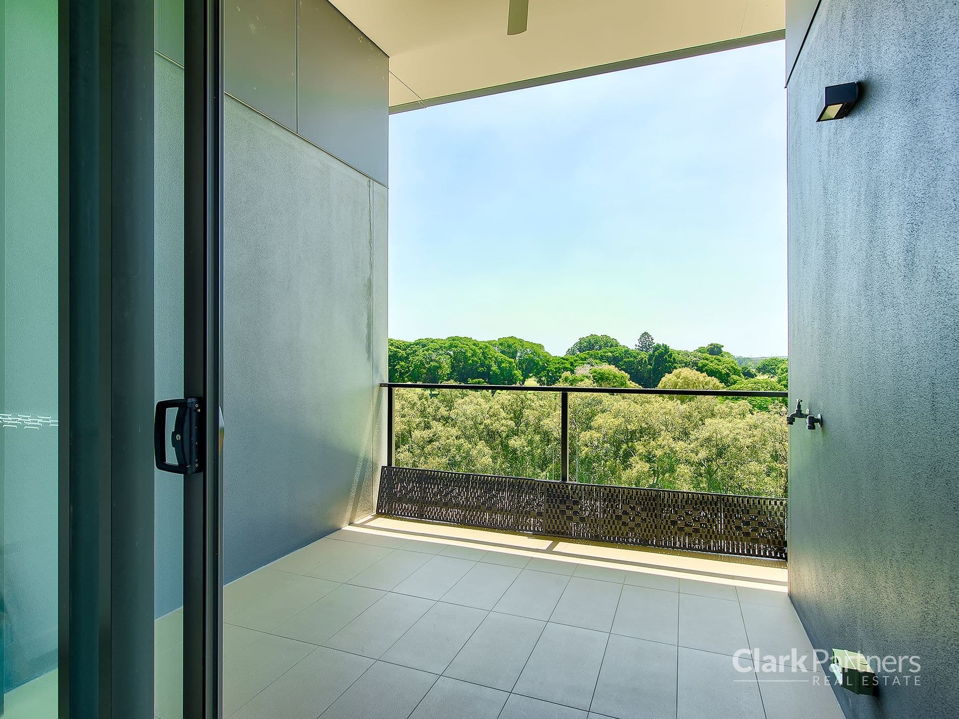 4510 / 18 Parkside Circuit, Hamilton, QLD, Hamilton - Thumbnail 4