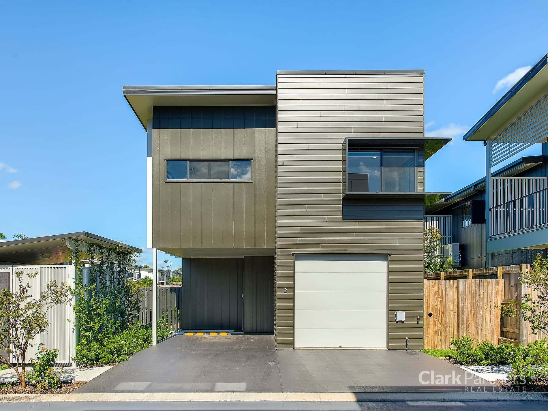 2 / 41 Creekside Terrace, Albany Creek, QLD, Albany Creek - Thumbnail 2