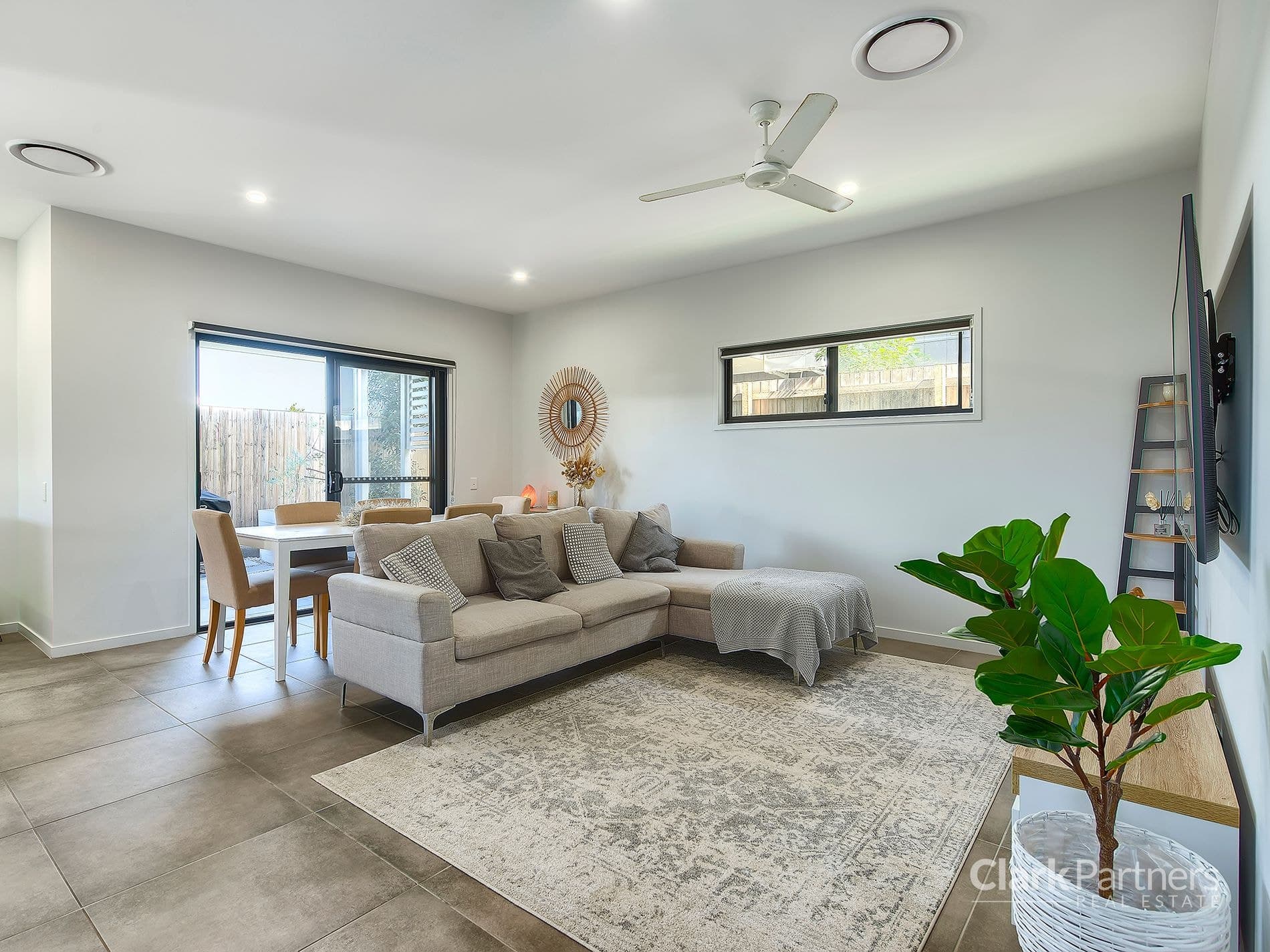 2 / 41 Creekside Terrace, Albany Creek, QLD, Albany Creek - Thumbnail 3