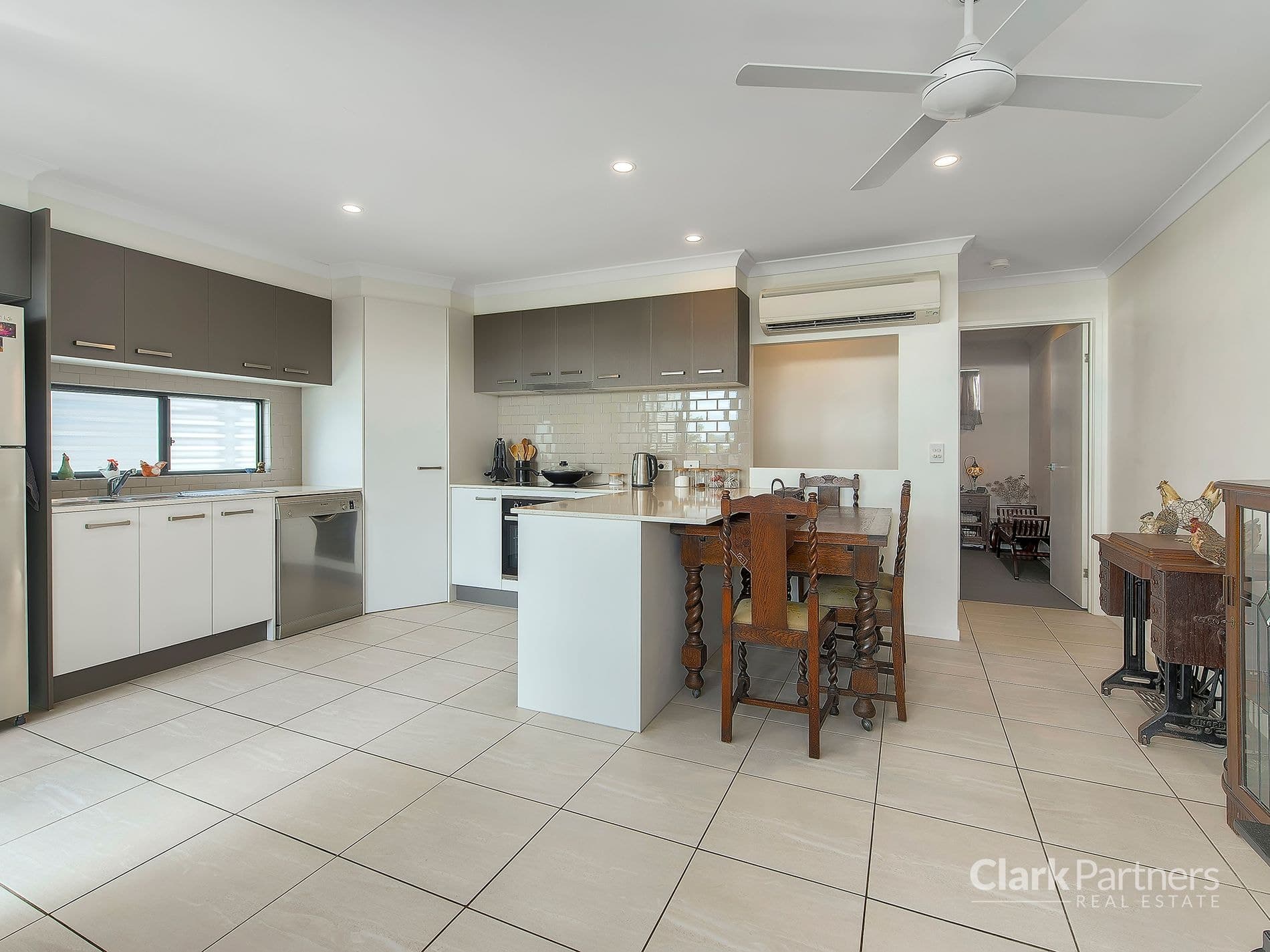 31 Adelaide Circuit, Baringa, QLD, Baringa - Thumbnail 3