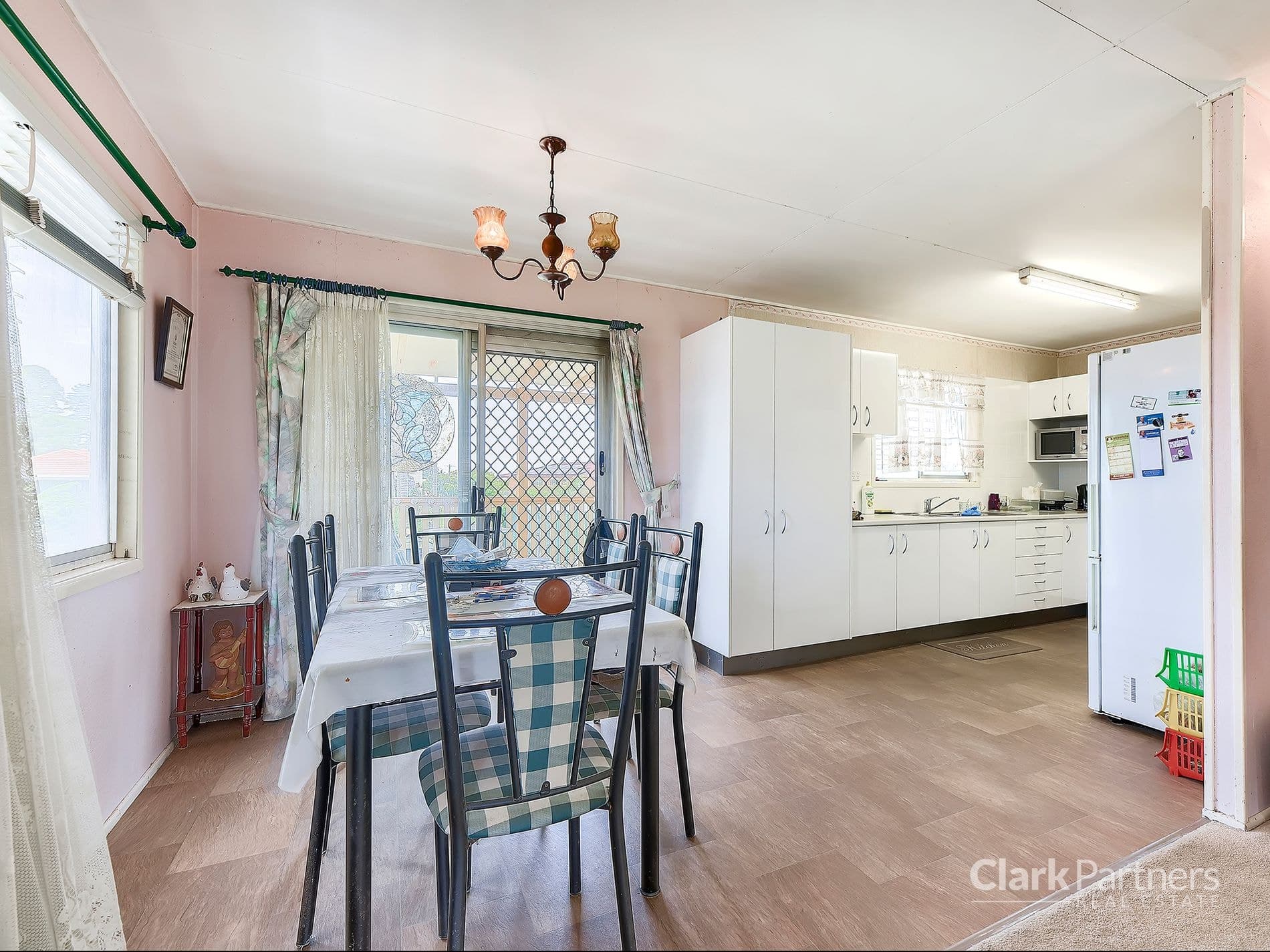 24 Centre Street, Strathpine, QLD, Strathpine - Thumbnail 5