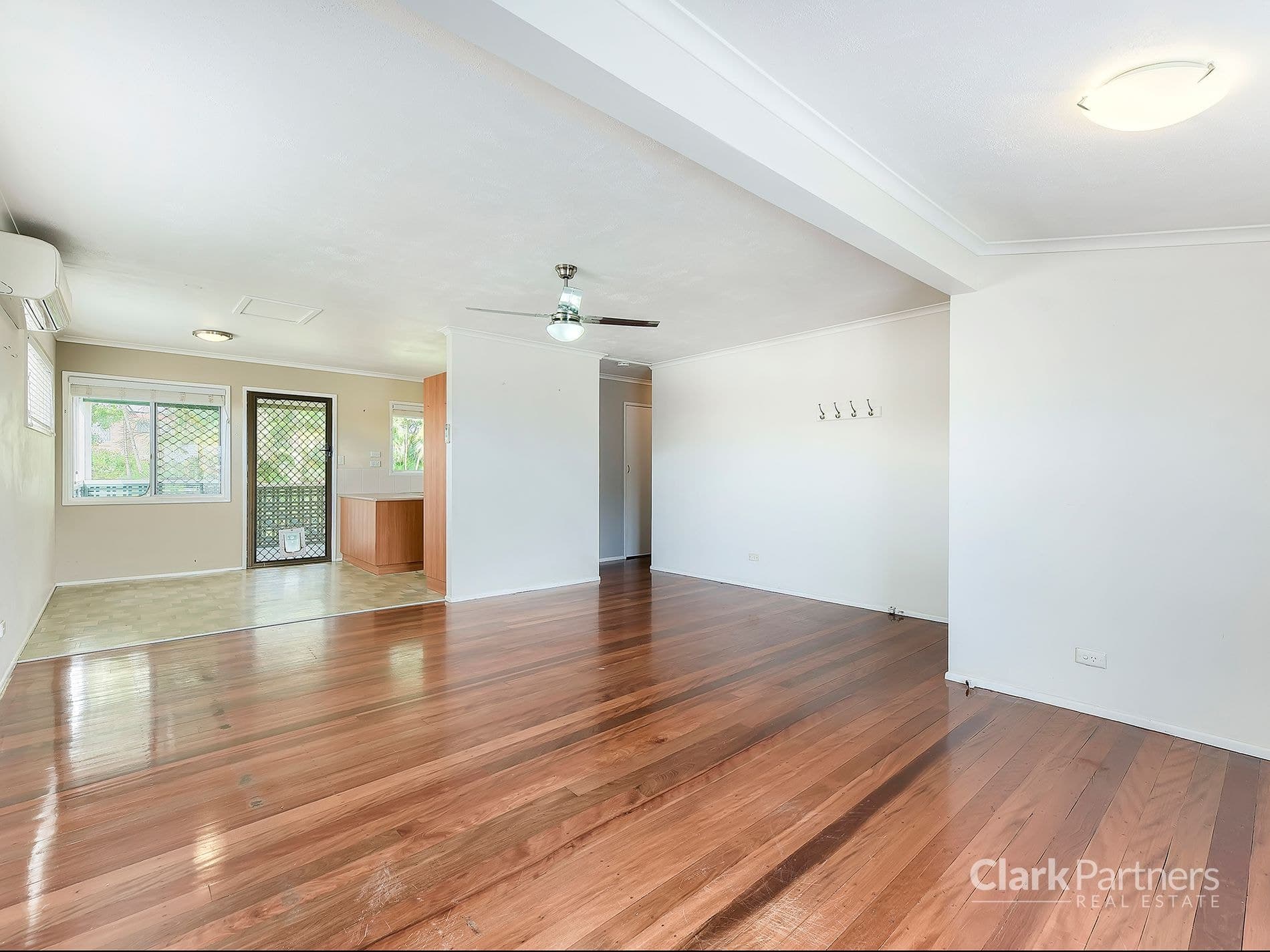 18 Shelley Street, Strathpine, QLD, Strathpine - Thumbnail 2