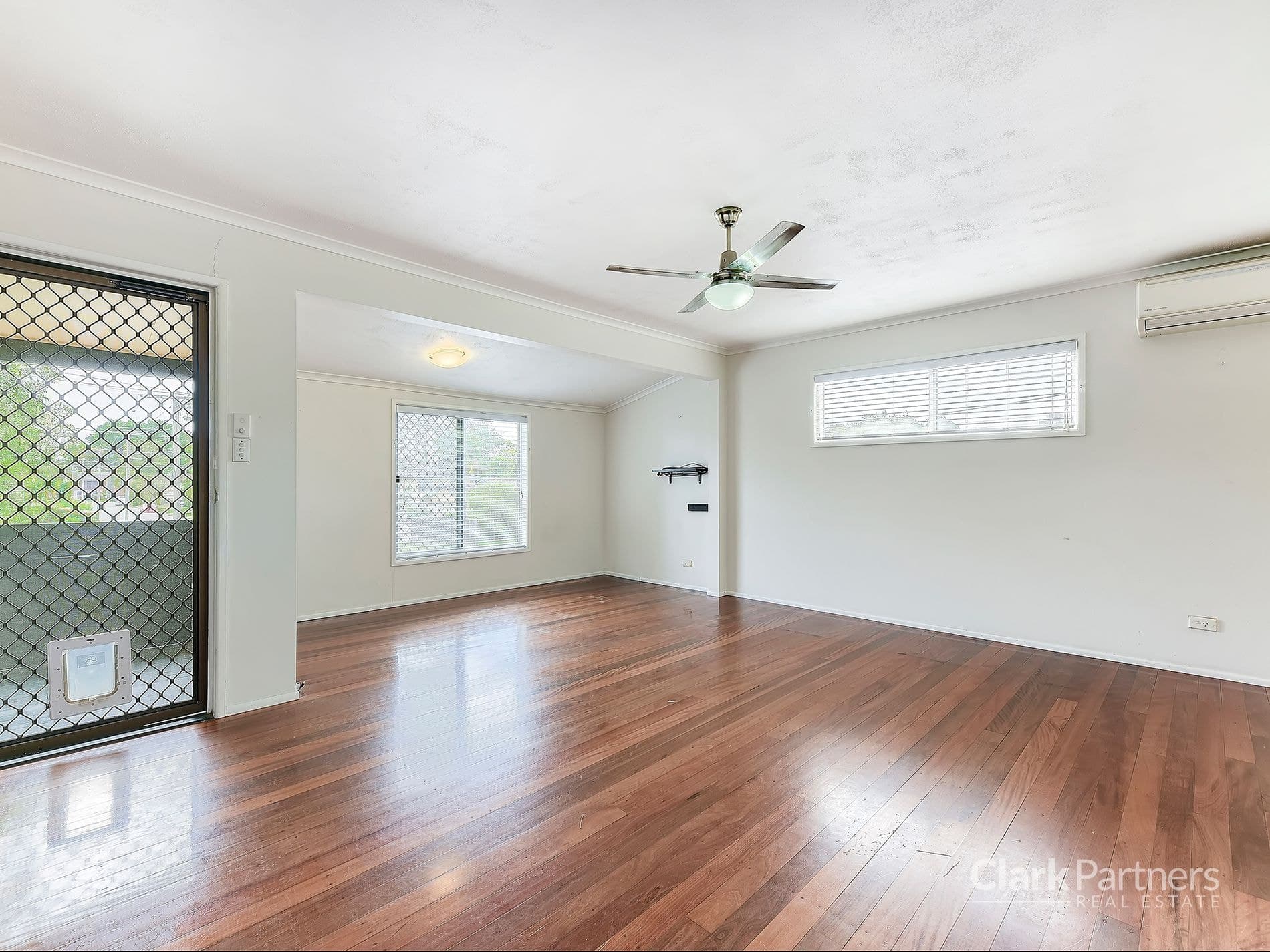 18 Shelley Street, Strathpine, QLD, Strathpine - Thumbnail 3