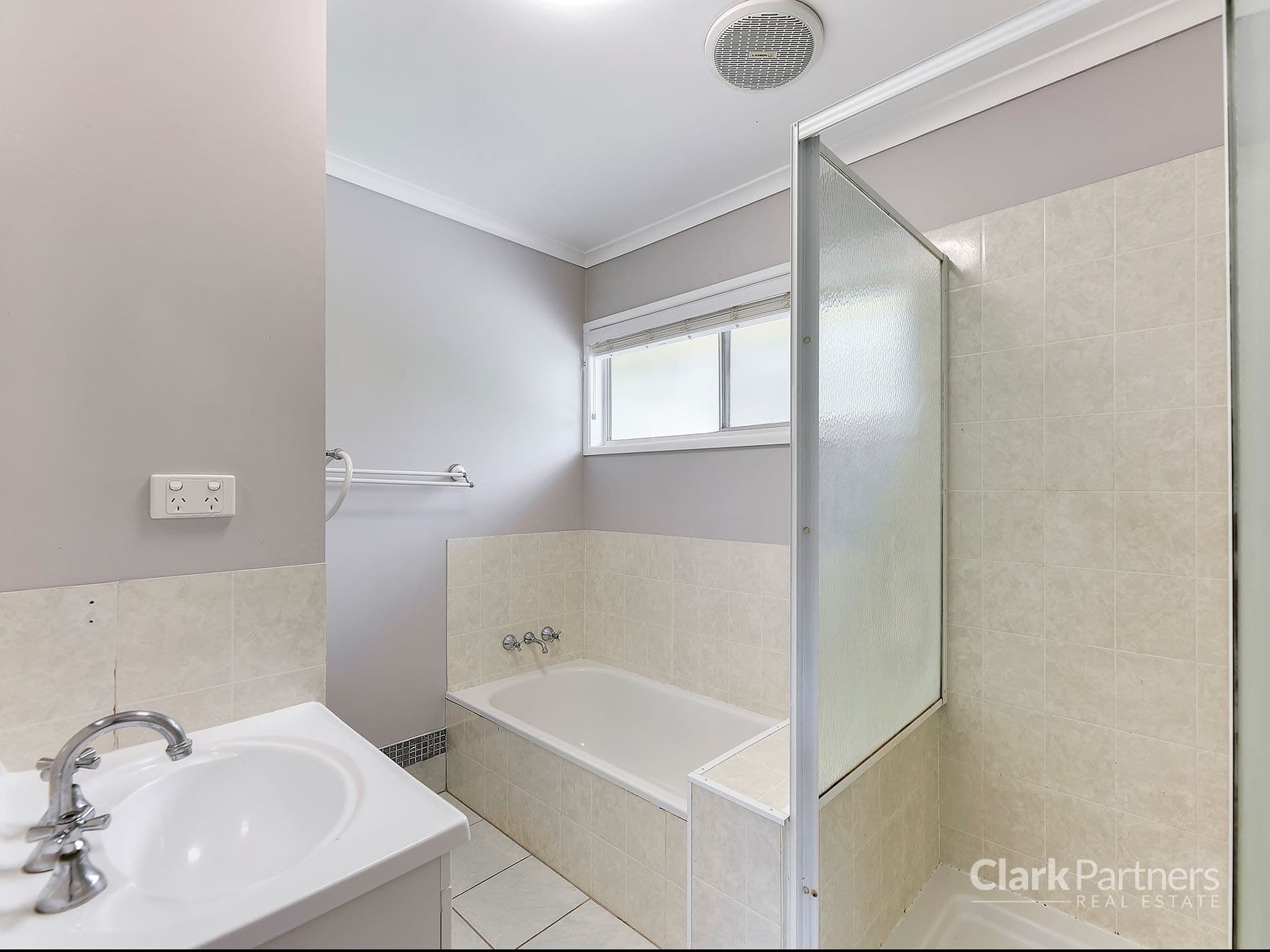 18 Shelley Street, Strathpine, QLD, Strathpine - Thumbnail 7