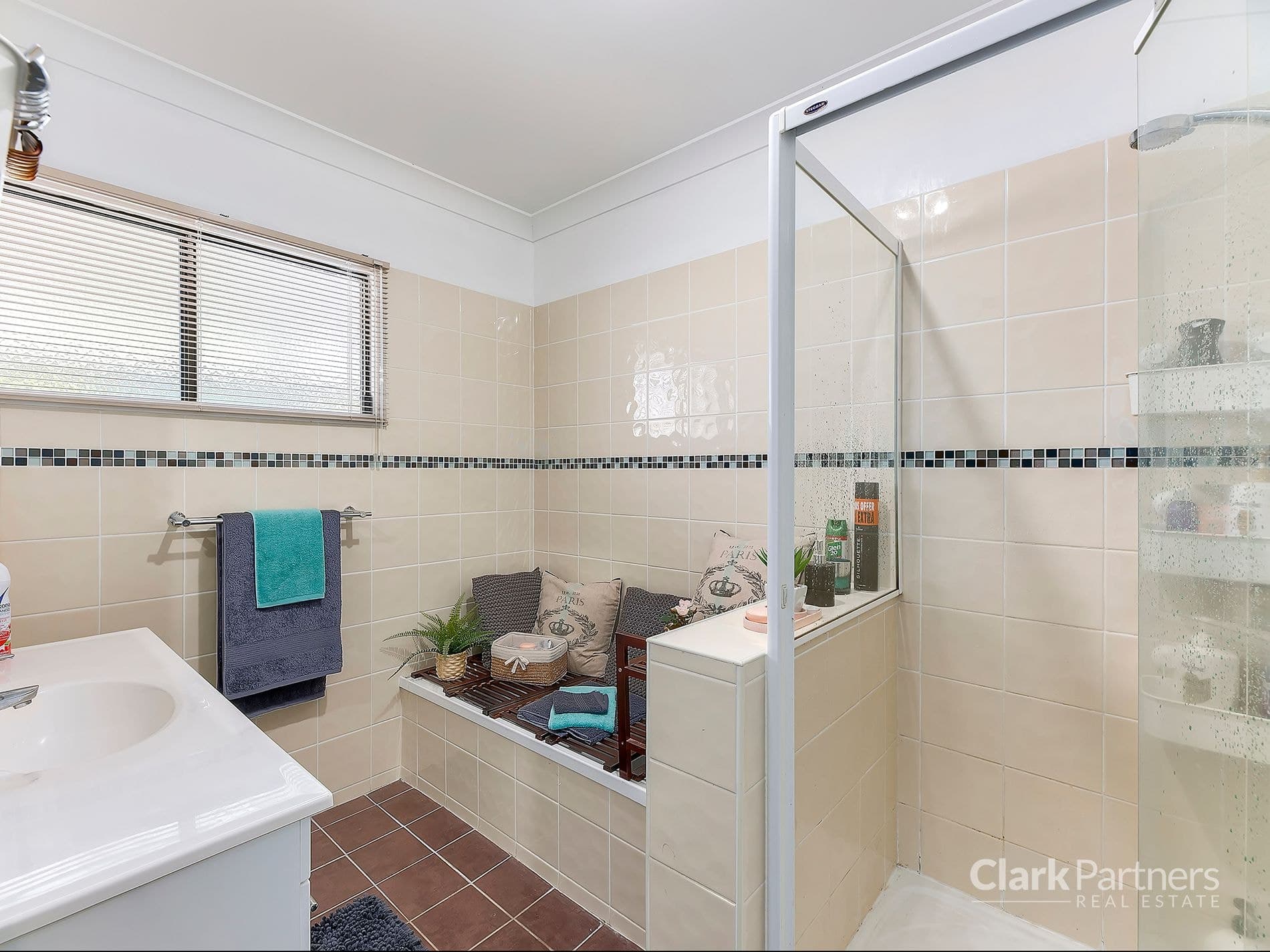 7 Dobson Drive, Strathpine, QLD, Strathpine - Thumbnail 7