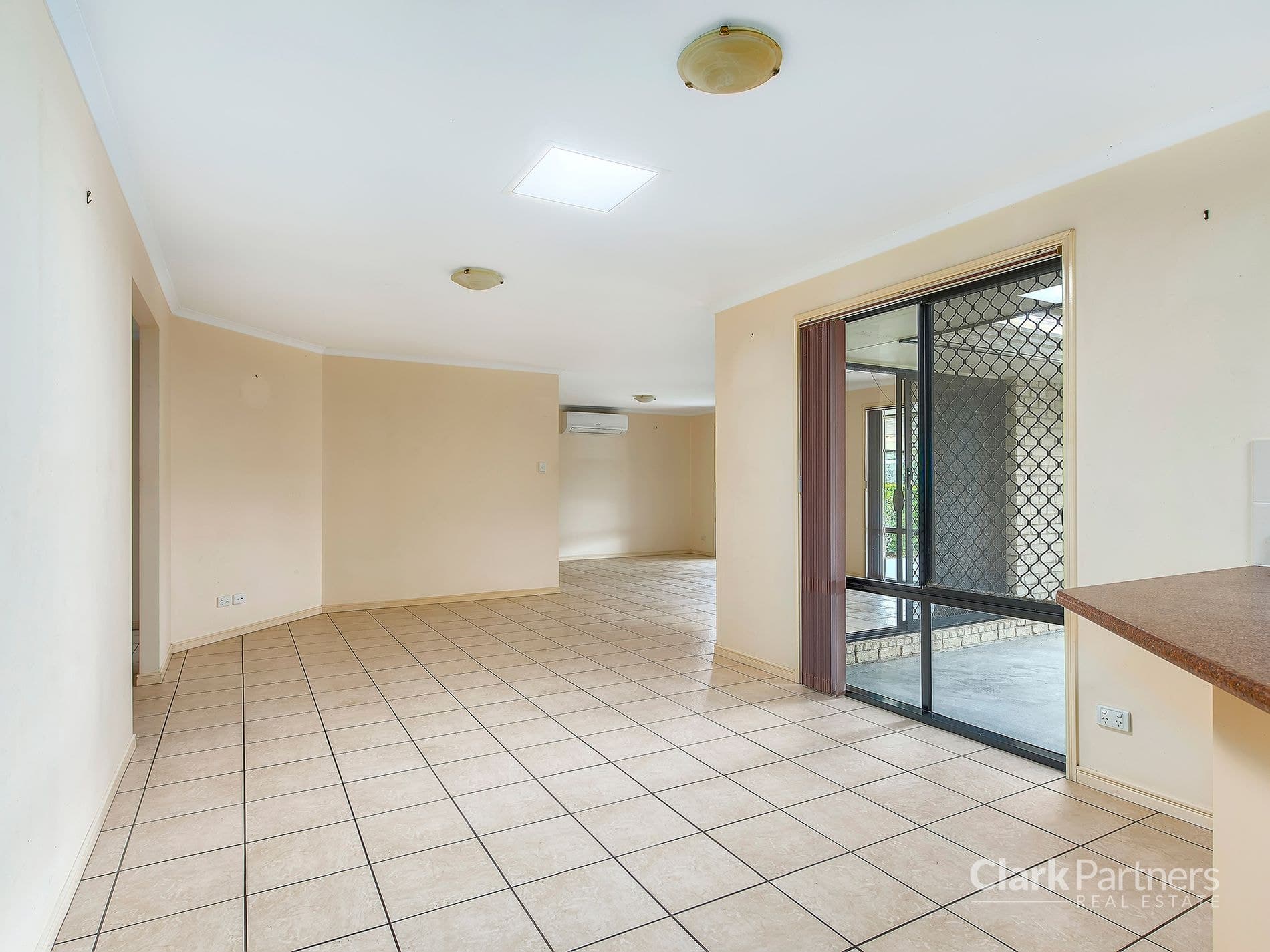 37 Hayward Avenue, Cashmere, QLD, Cashmere - Thumbnail 5