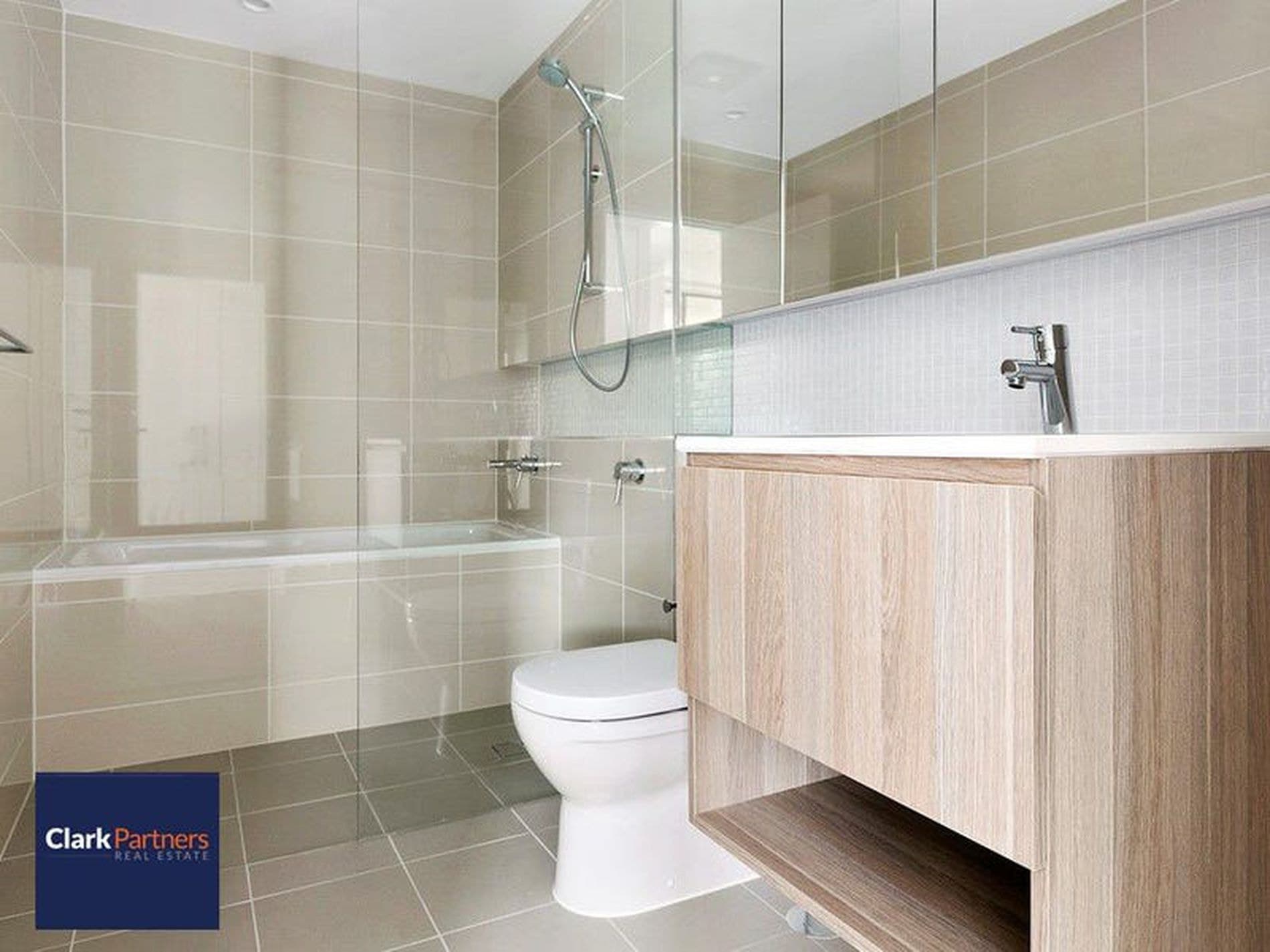 4513 / 18 Parkside Circuit, Hamilton, QLD, Hamilton - Thumbnail 4