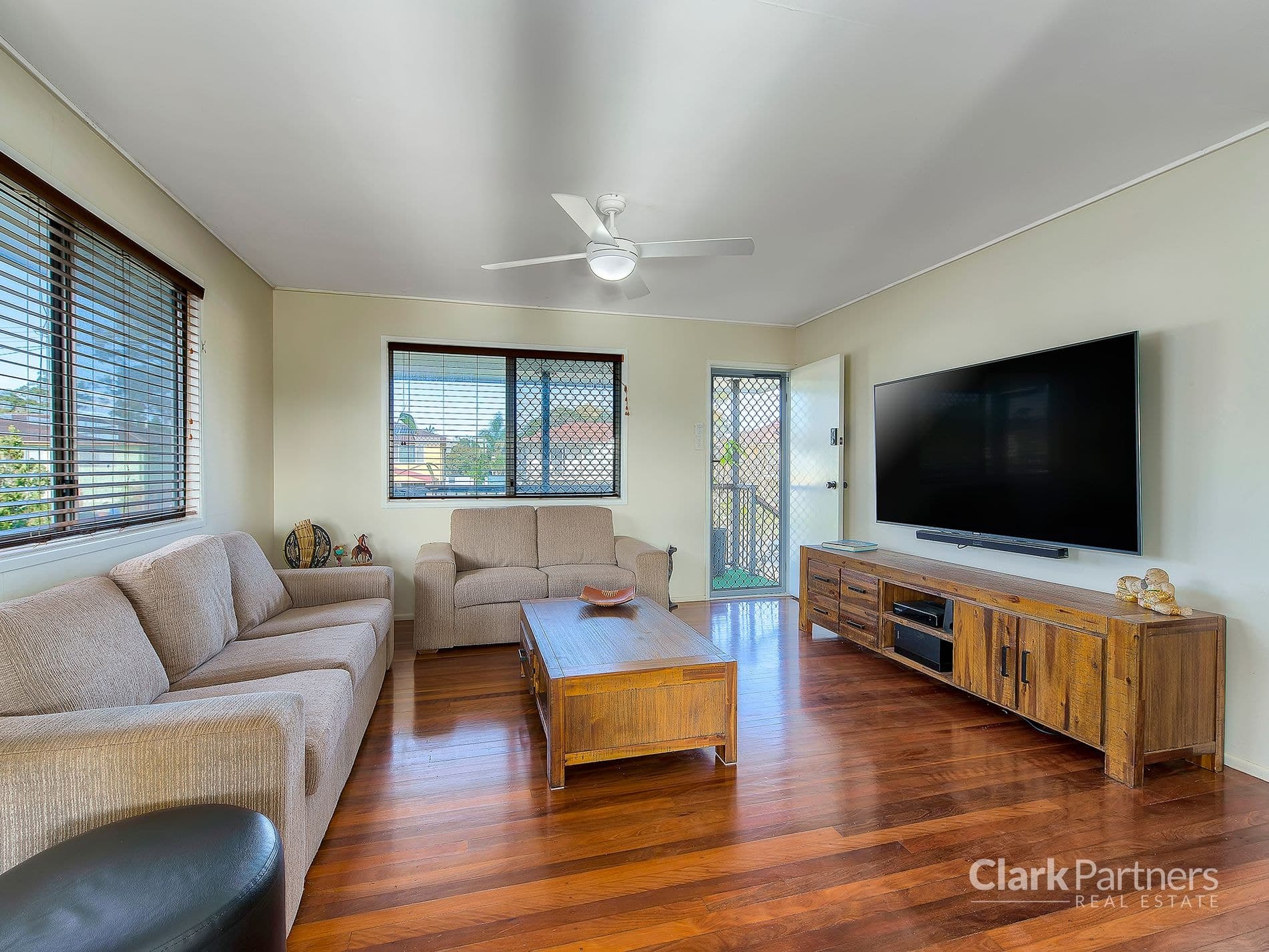 65 Shakespeare Parade, Strathpine, QLD, Strathpine - Thumbnail 4