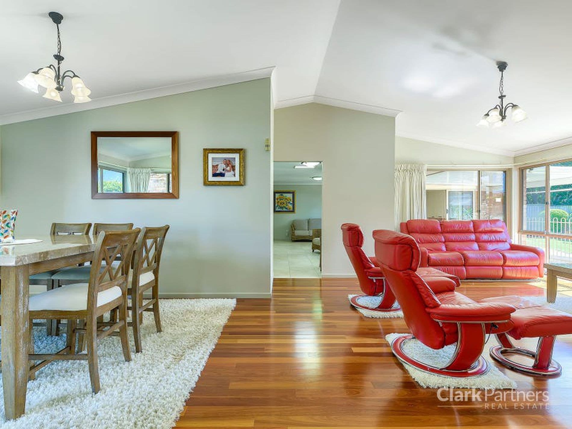 22 Burgundy Street, Carseldine, QLD, Carseldine - Thumbnail 4