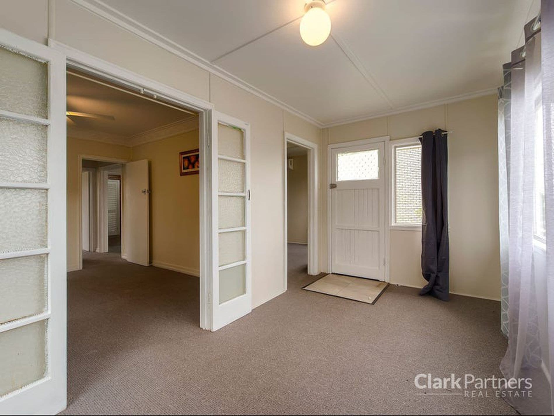 271 Zillmere Road, Zillmere, QLD, Zillmere - Thumbnail 2