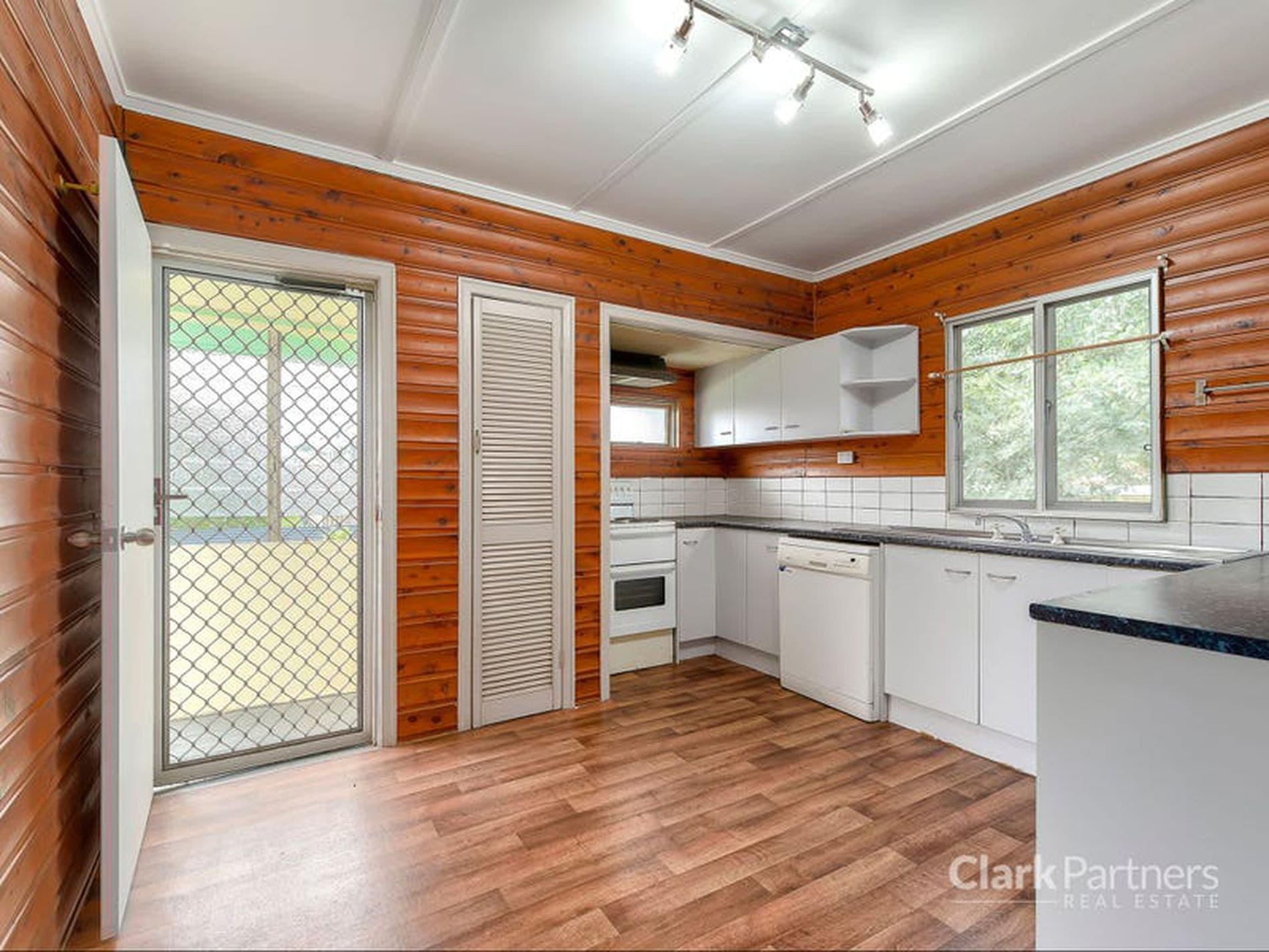 271 Zillmere Road, Zillmere, QLD, Zillmere - Thumbnail 6