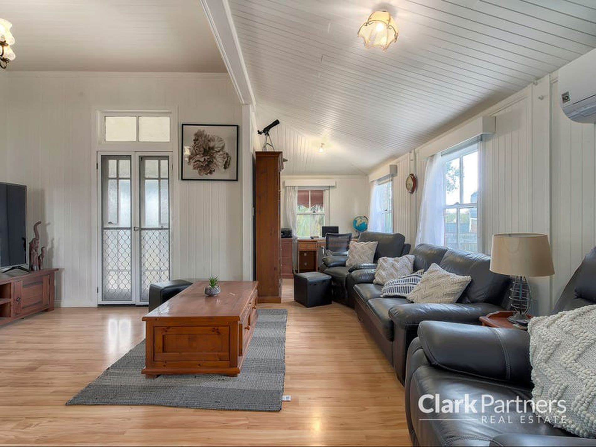 38 Duncan Street, Caboolture, QLD, Caboolture - Thumbnail 4