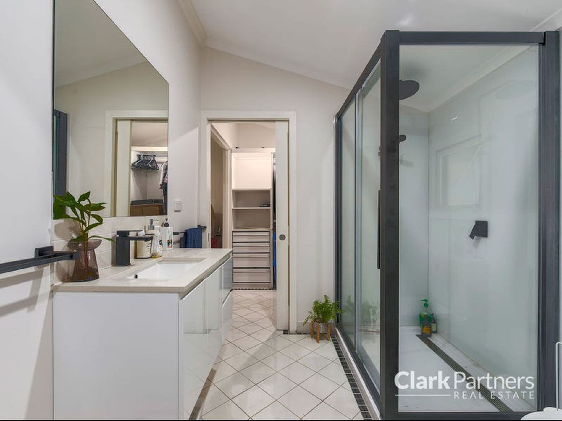 38 Duncan Street, Caboolture, QLD, Caboolture - Thumbnail 8