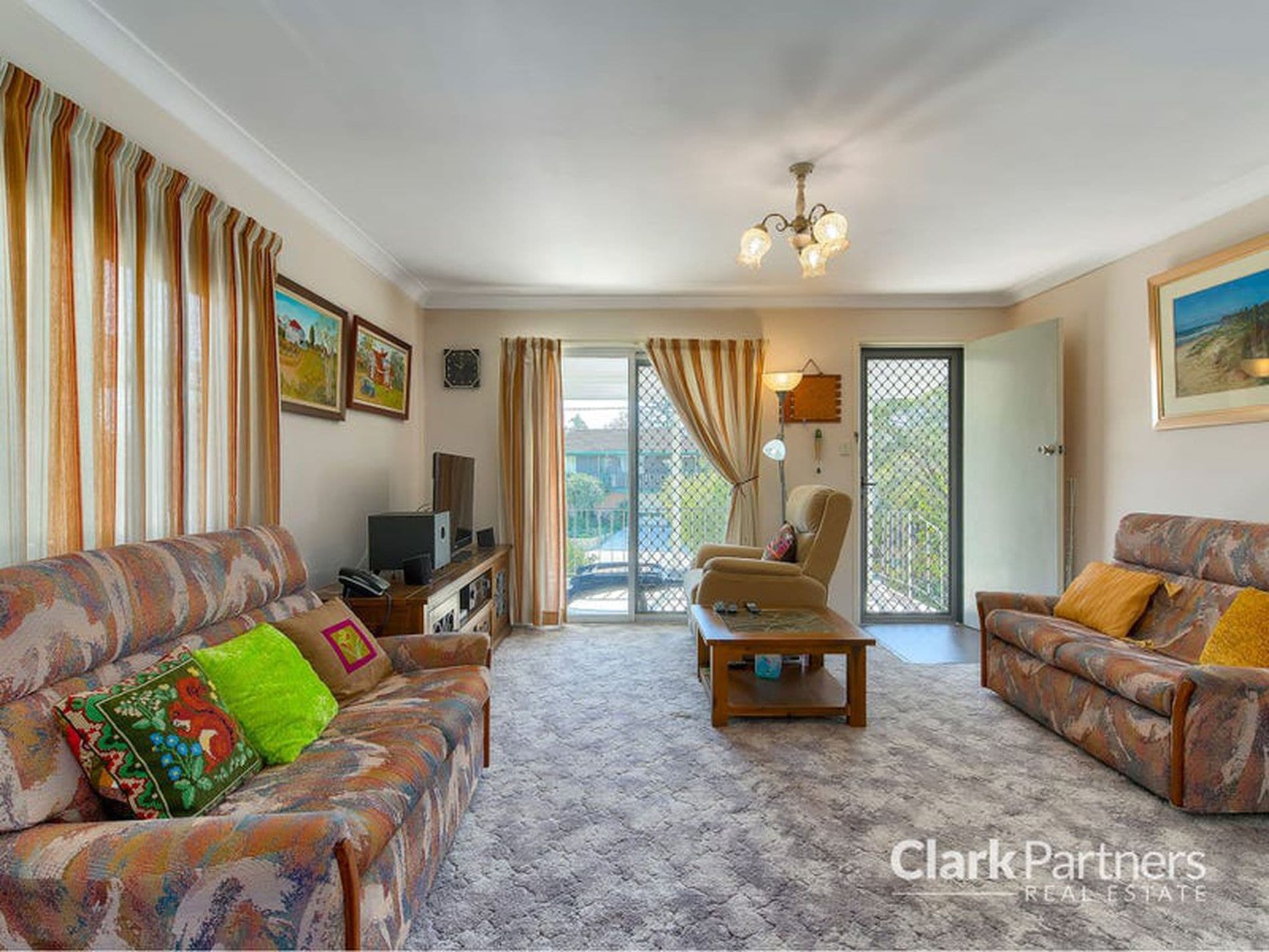 22 Lord Byron Parade, Strathpine, QLD, Strathpine - Thumbnail 4