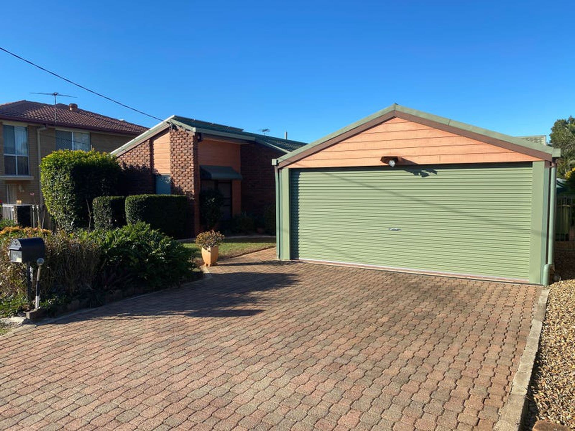 24 Vienna Way, Strathpine, QLD, Strathpine - Thumbnail 2