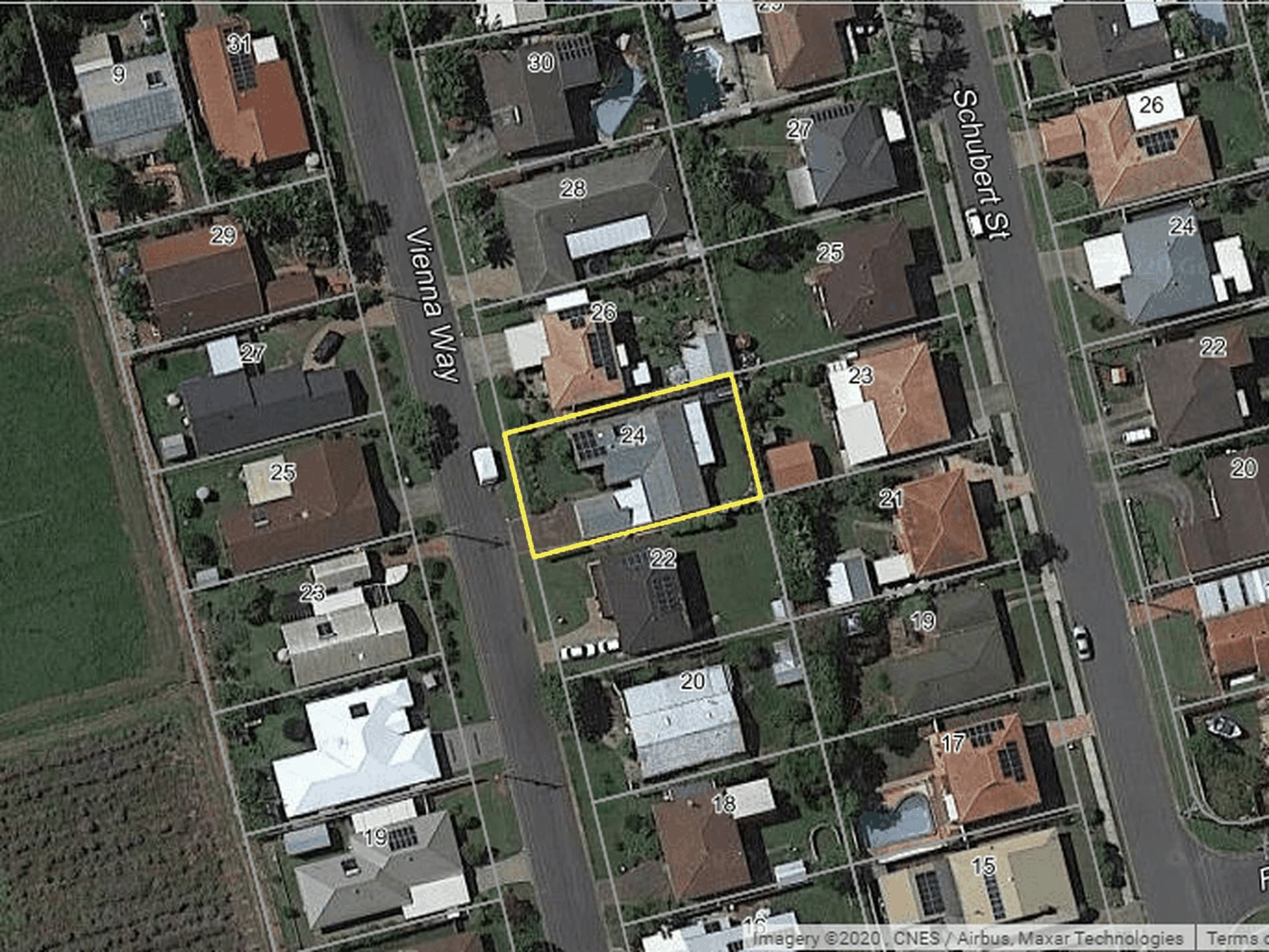 24 Vienna Way, Strathpine, QLD, Strathpine - Thumbnail 3