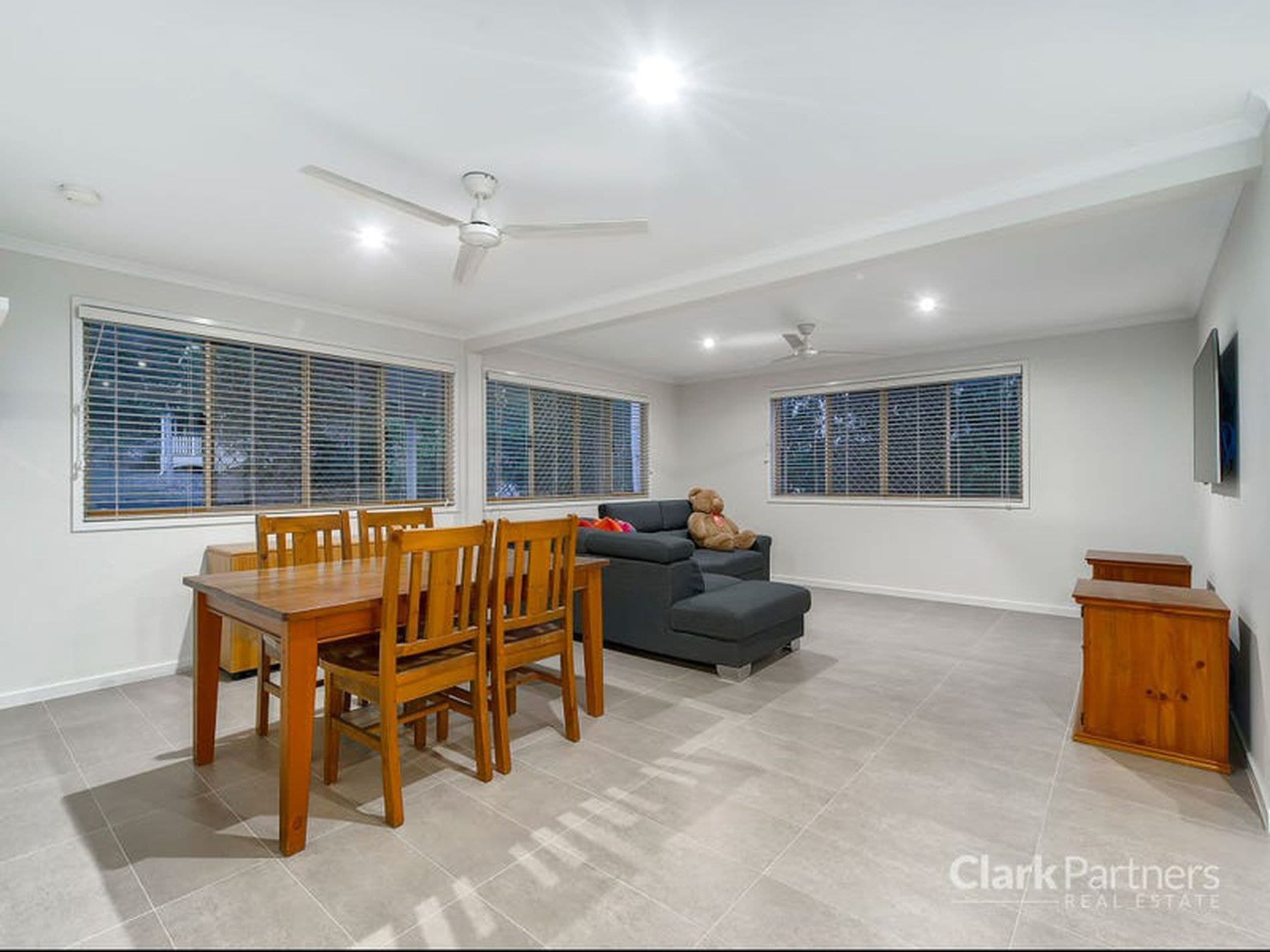 1 Marwood Court, Ferny Hills, QLD, Ferny Hills - Thumbnail 3