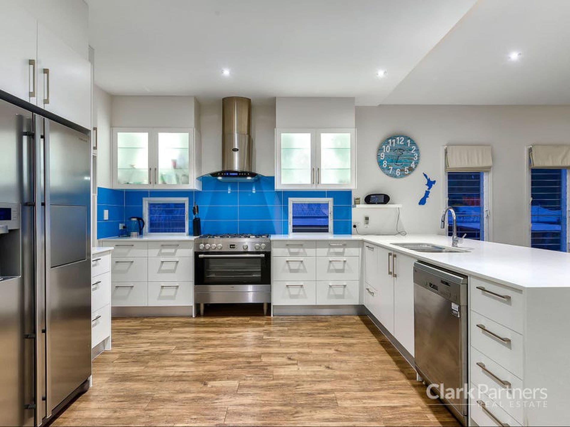 31 Alfred Street, Woody Point, QLD, Woody Point - Thumbnail 3