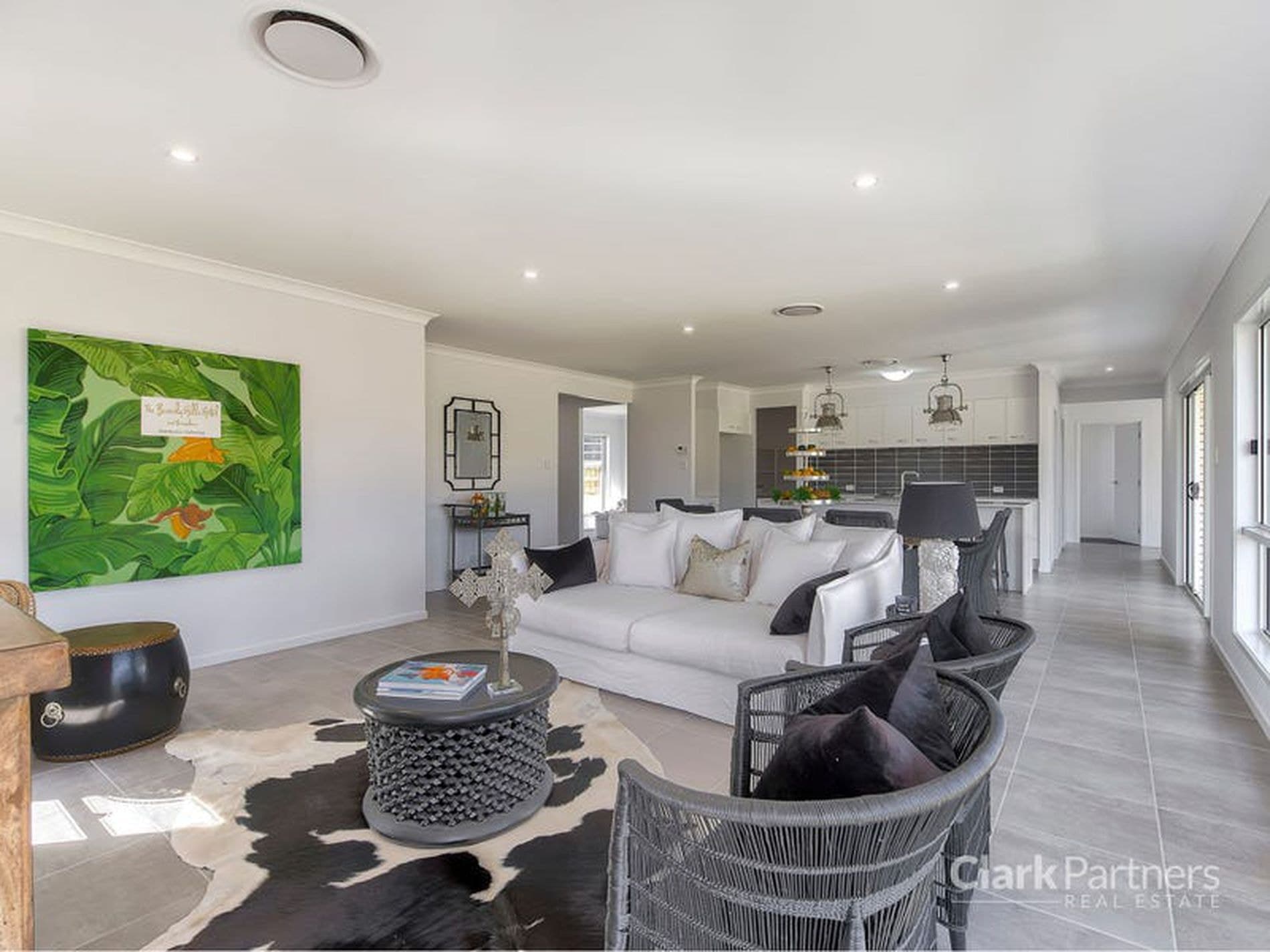 1 Limburg Avenue, Caboolture, QLD, Caboolture - Thumbnail 3