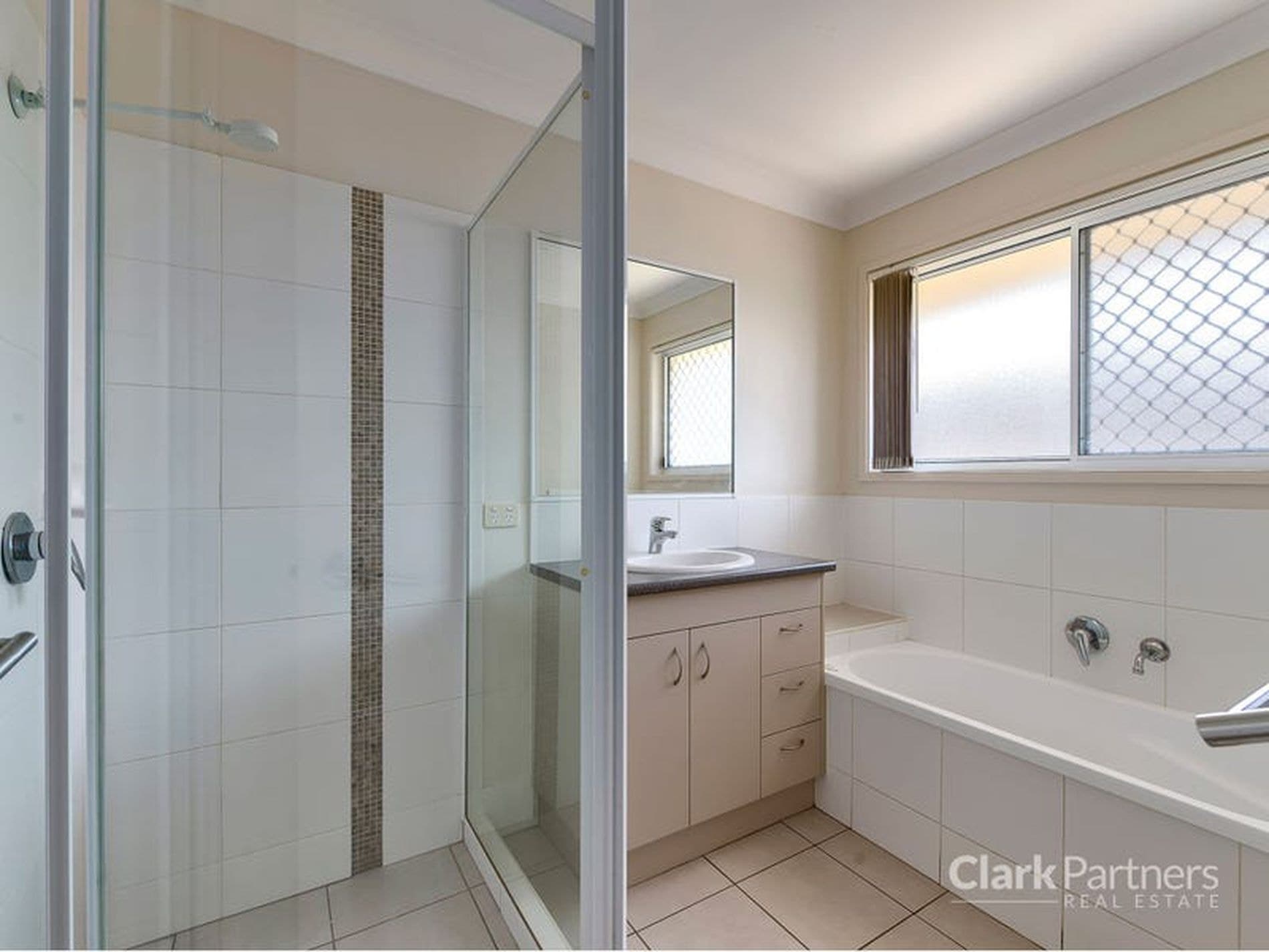 10 Adam Street, Beachmere, QLD, Beachmere - Thumbnail 6
