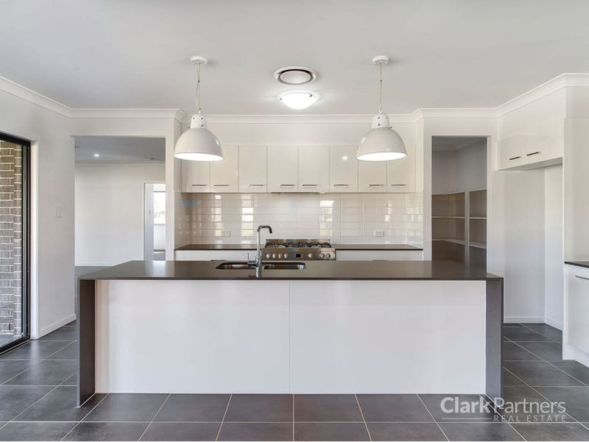 5 Limburg Avenue, Caboolture, QLD, Caboolture - Thumbnail 5