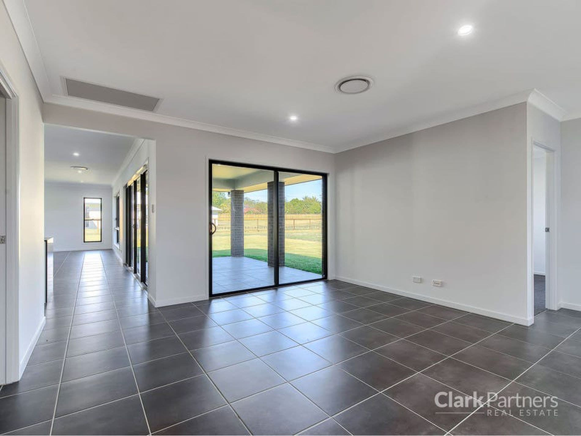 5 Limburg Avenue, Caboolture, QLD, Caboolture - Thumbnail 6